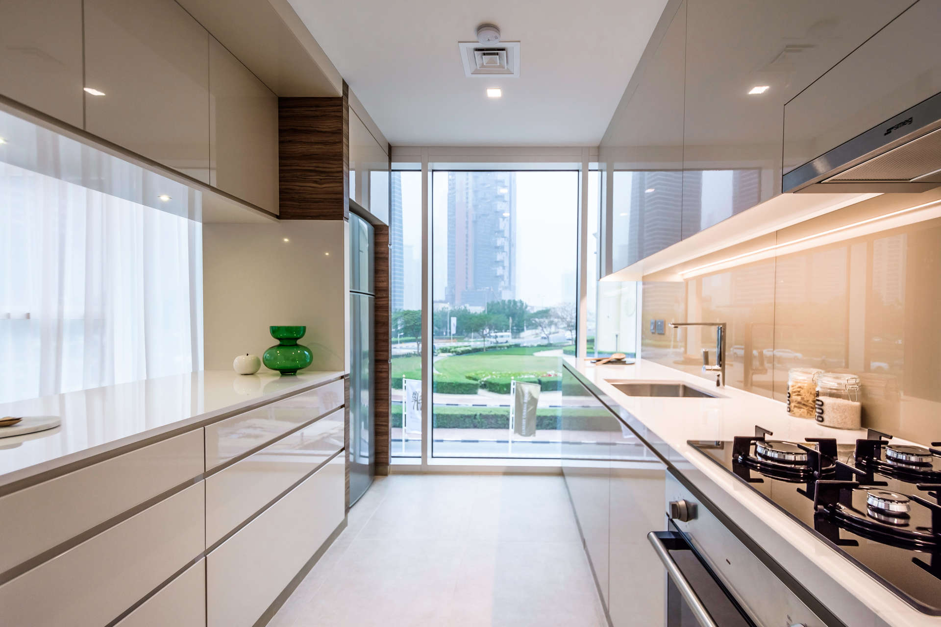 Elegant dining area in Banyan Tree Residences Dubai duplex apartment, Jumeirah Lake Towers