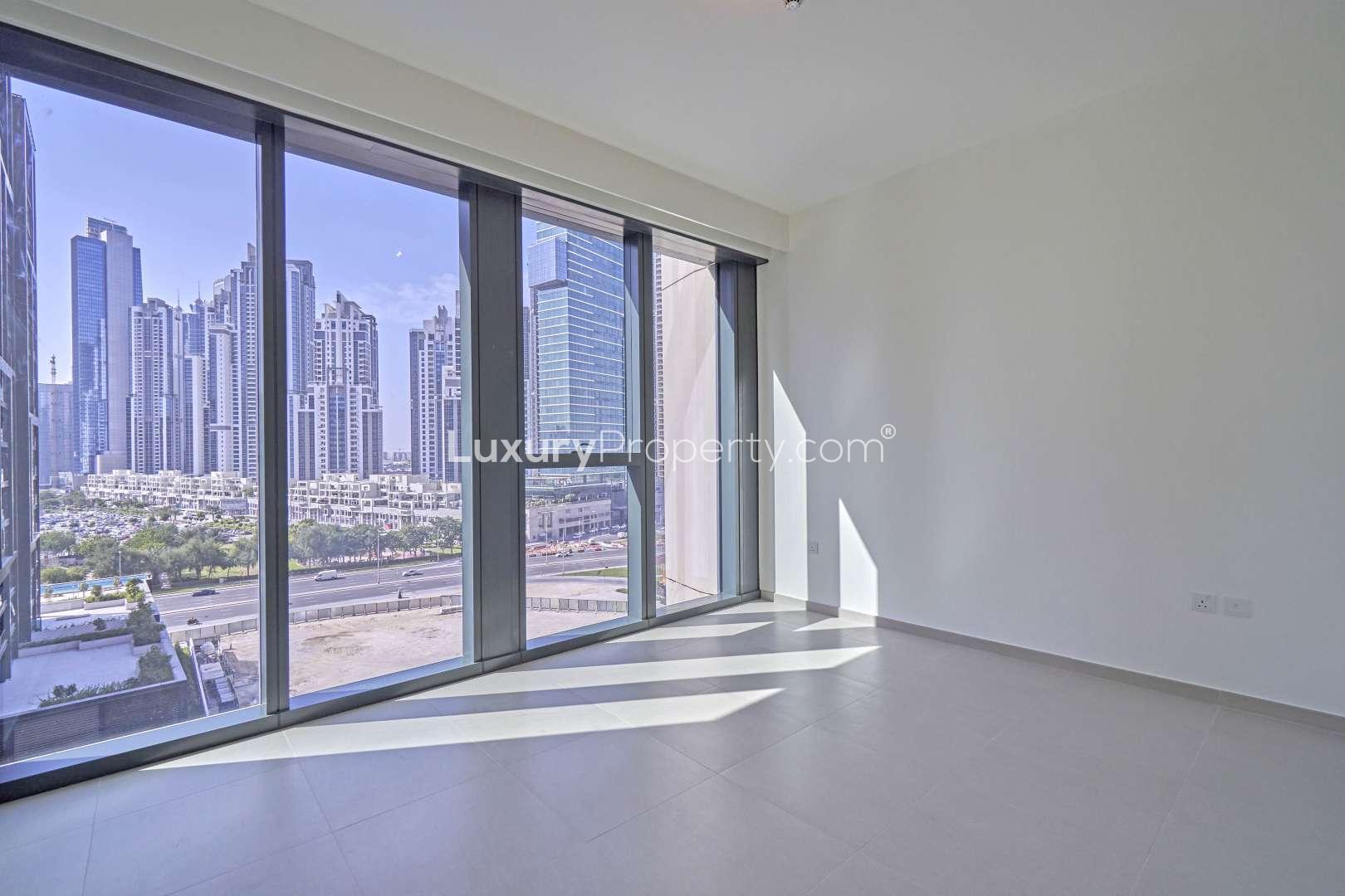 "Spacious balcony view from 2-bedroom apartment in BLVD Heights, Downtown Dubai for rent.",Luxurious apartment with floor-to-ceiling windows, stunning Downtown Dubai views, BLVD Heights