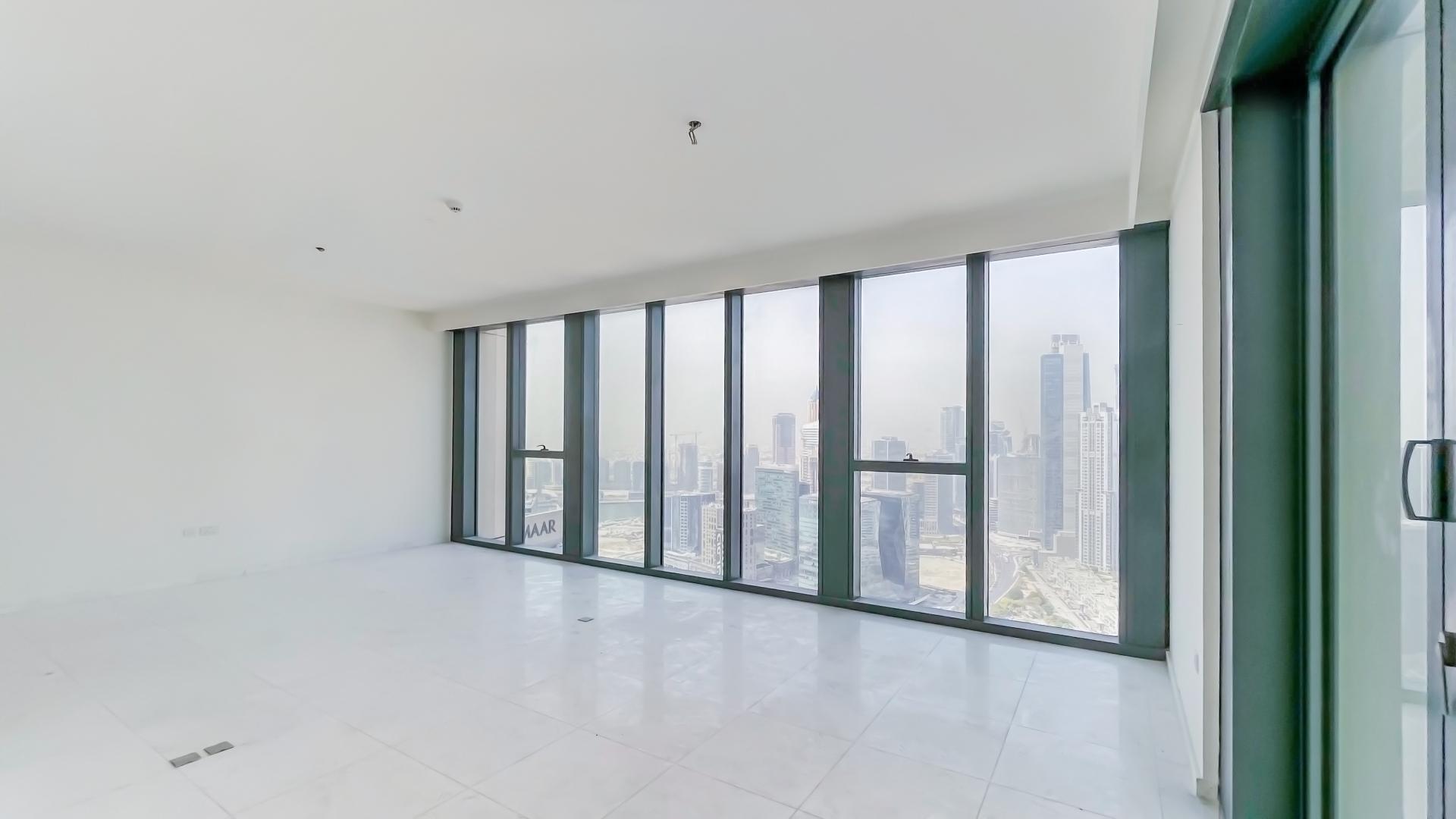 Spacious terrace view from duplex apartment in BLVD Heights, Downtown Dubai, for rent
