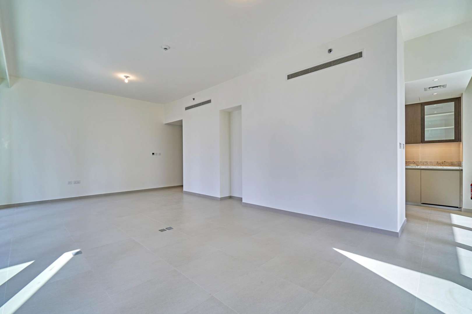 Spacious living area in 2-bedroom apartment, BLVD Heights, Downtown Dubai, available for rent