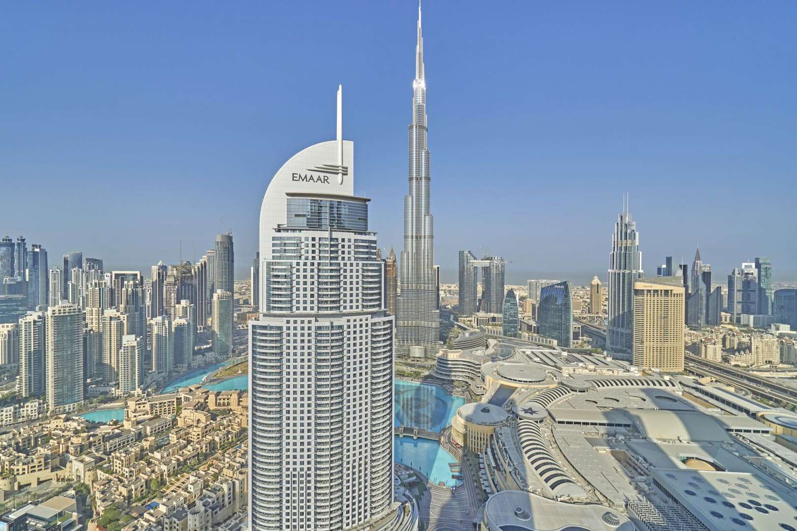 Balcony view of Downtown Dubai skyline from Boulevard Point apartment for rent