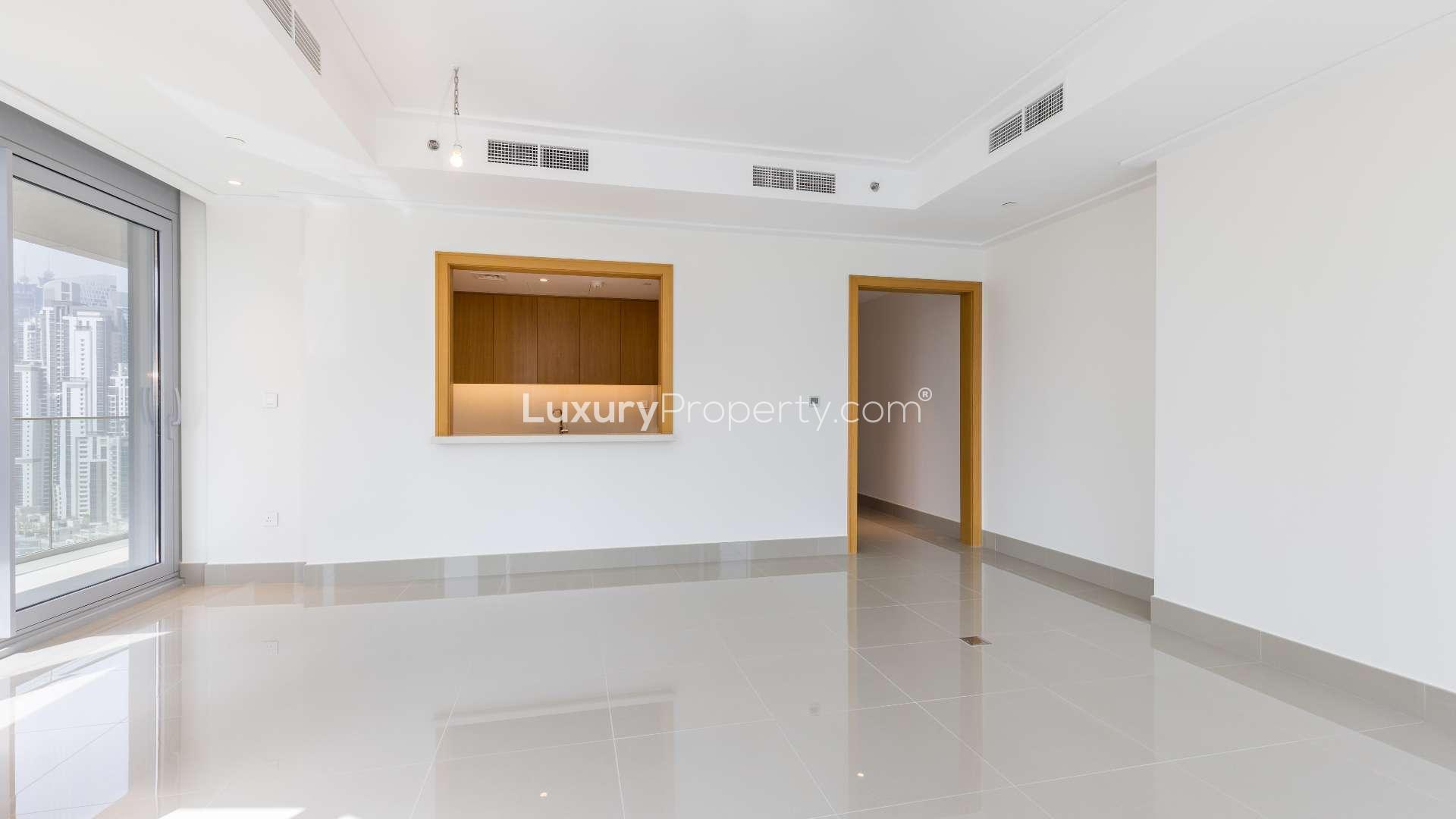 Bright spacious apartment with Burj Khalifa view, Downtown Dubai, available for rent