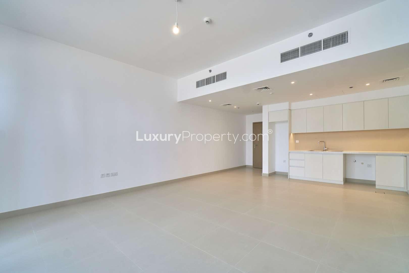 Spacious living area in two-bedroom apartment, Creek Horizon Tower, Dubai Creek Harbour