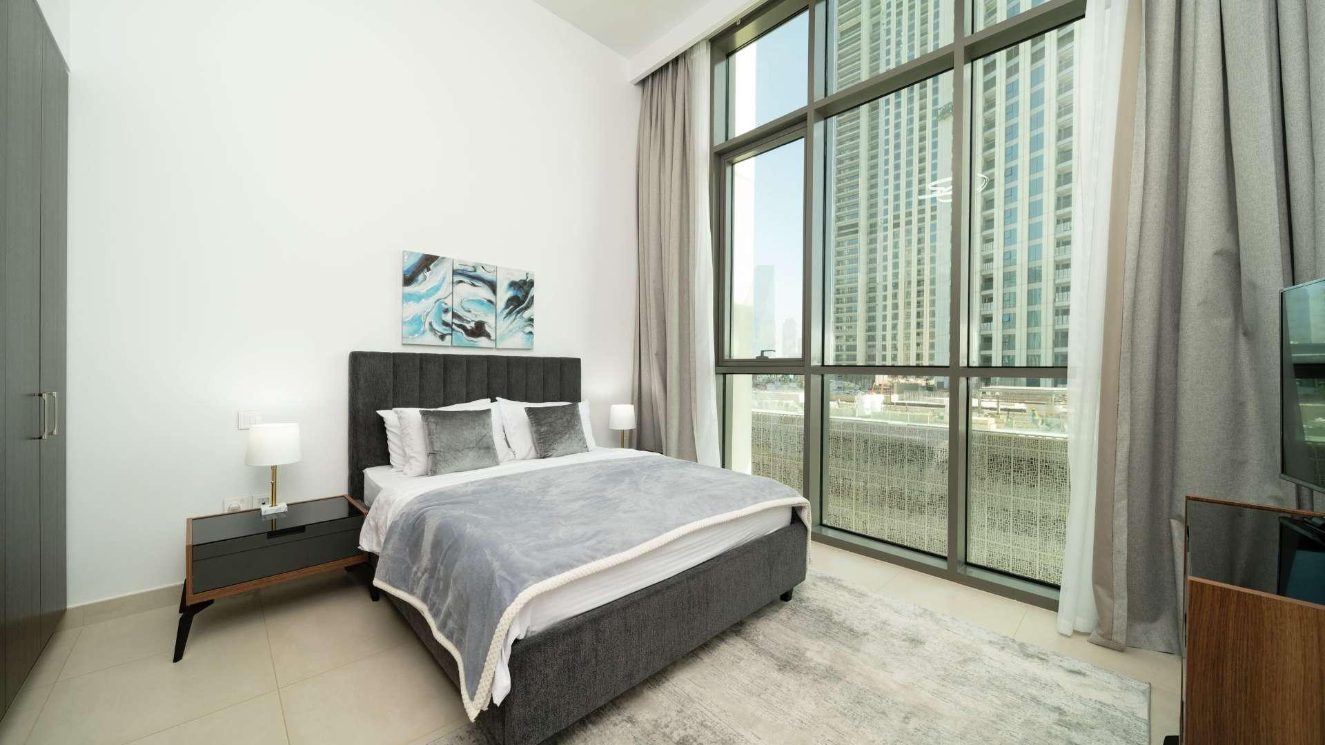 Modern kitchen in luxury two-bedroom apartment, Downtown Views, Downtown Dubai