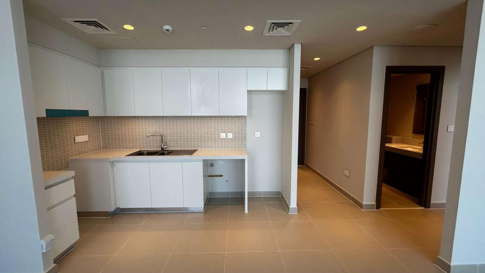 Modern kitchen in 2-bedroom apartment, Harbour Gate, Dubai Creek Harbour, available for rent