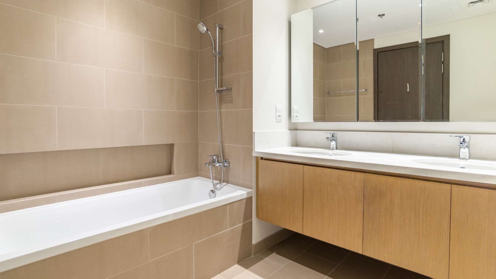 Modern kitchen and living area in 2-bed apartment, Harbour Views, Dubai Creek Harbour