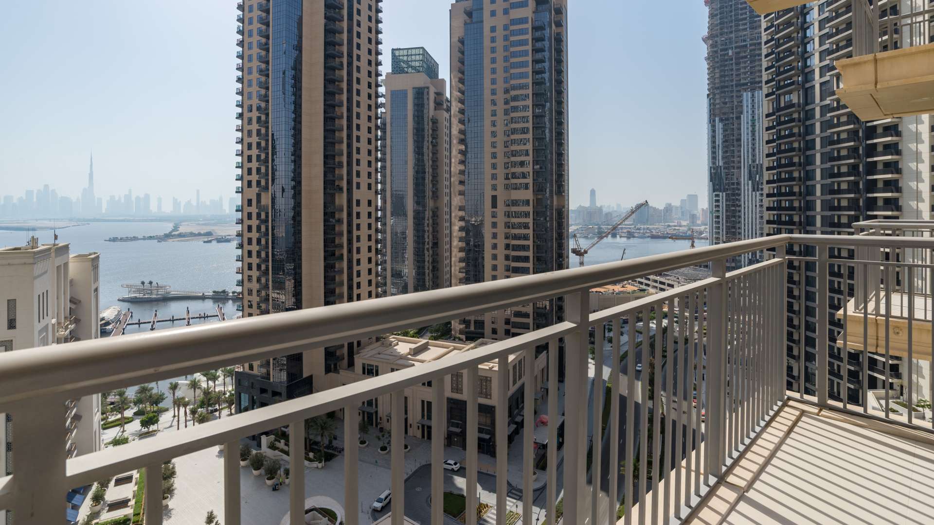 Modern kitchen with city and creek views in Dubai Creek Harbour apartment for rent