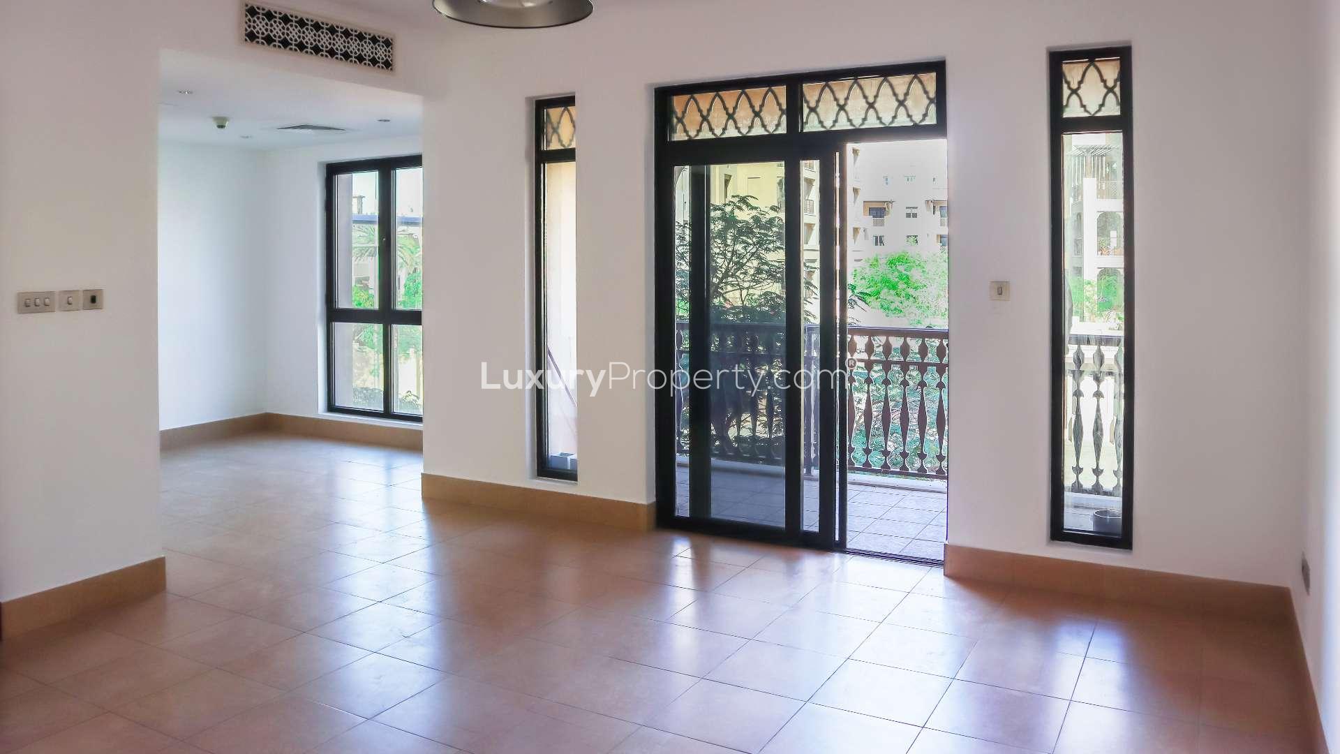 Outdoor pool area in Kamoon, Old Town apartment for rent, LP10828