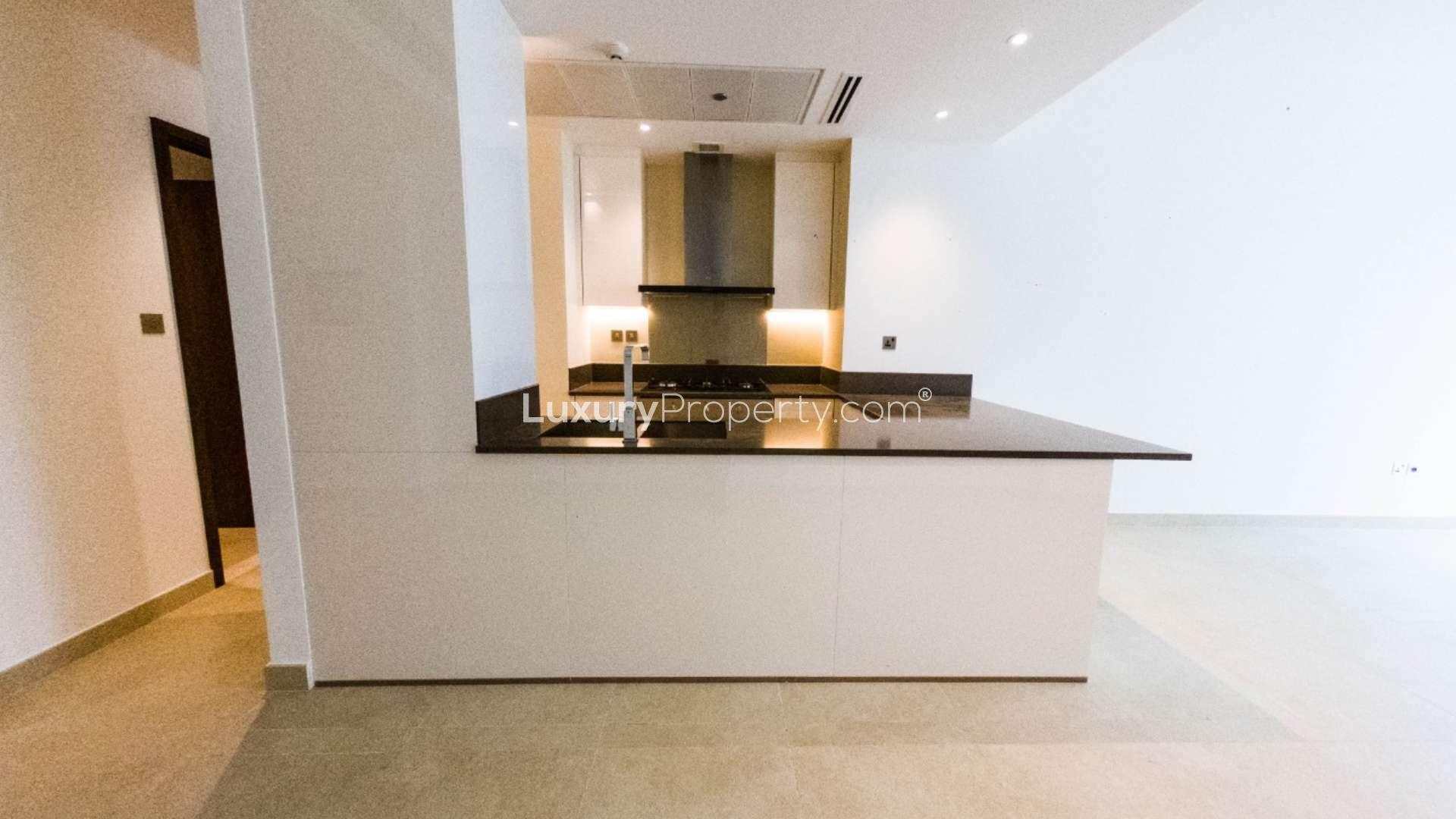 Vacant 2-bedroom apartment with modern kitchen in Marina Gate, Dubai Marina, for rent