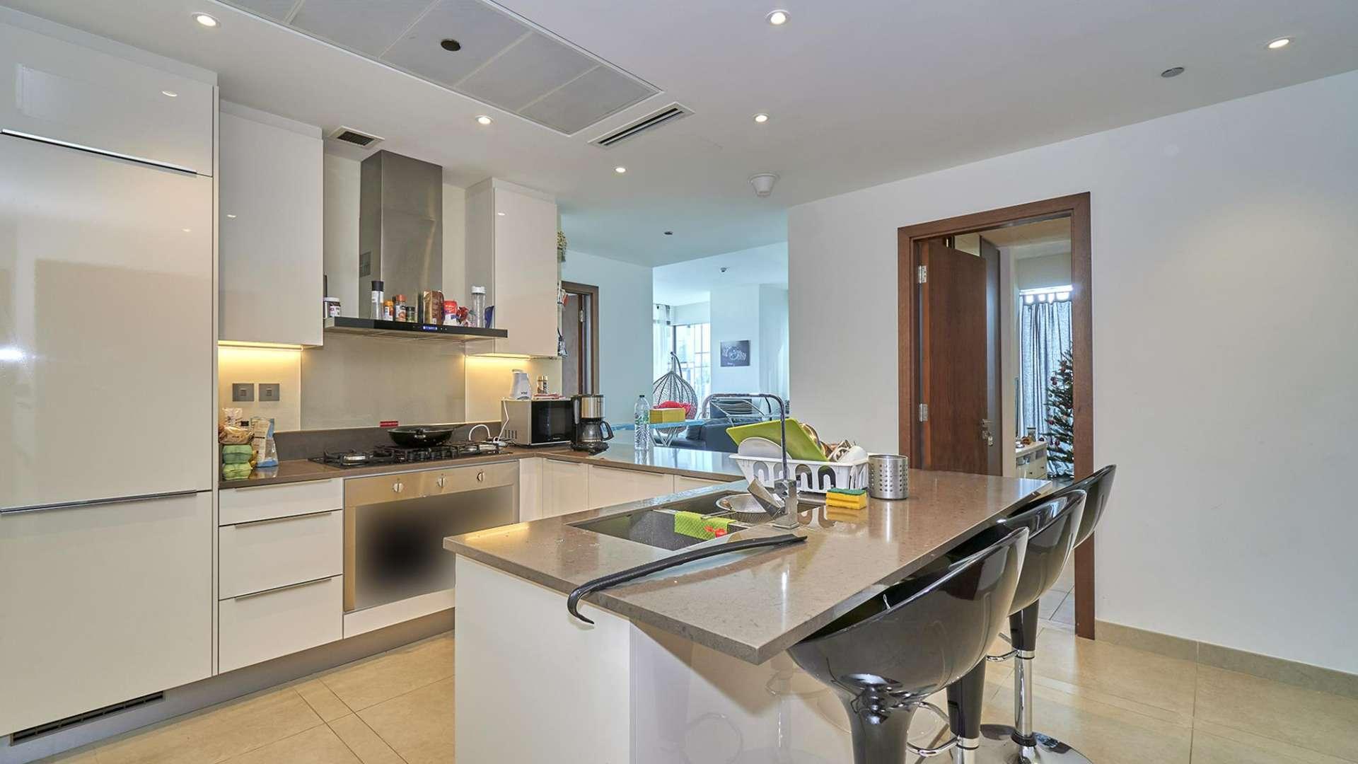 Marina-facing living room in 2-bedroom apartment with balcony, Dubai Marina, Marina Gate