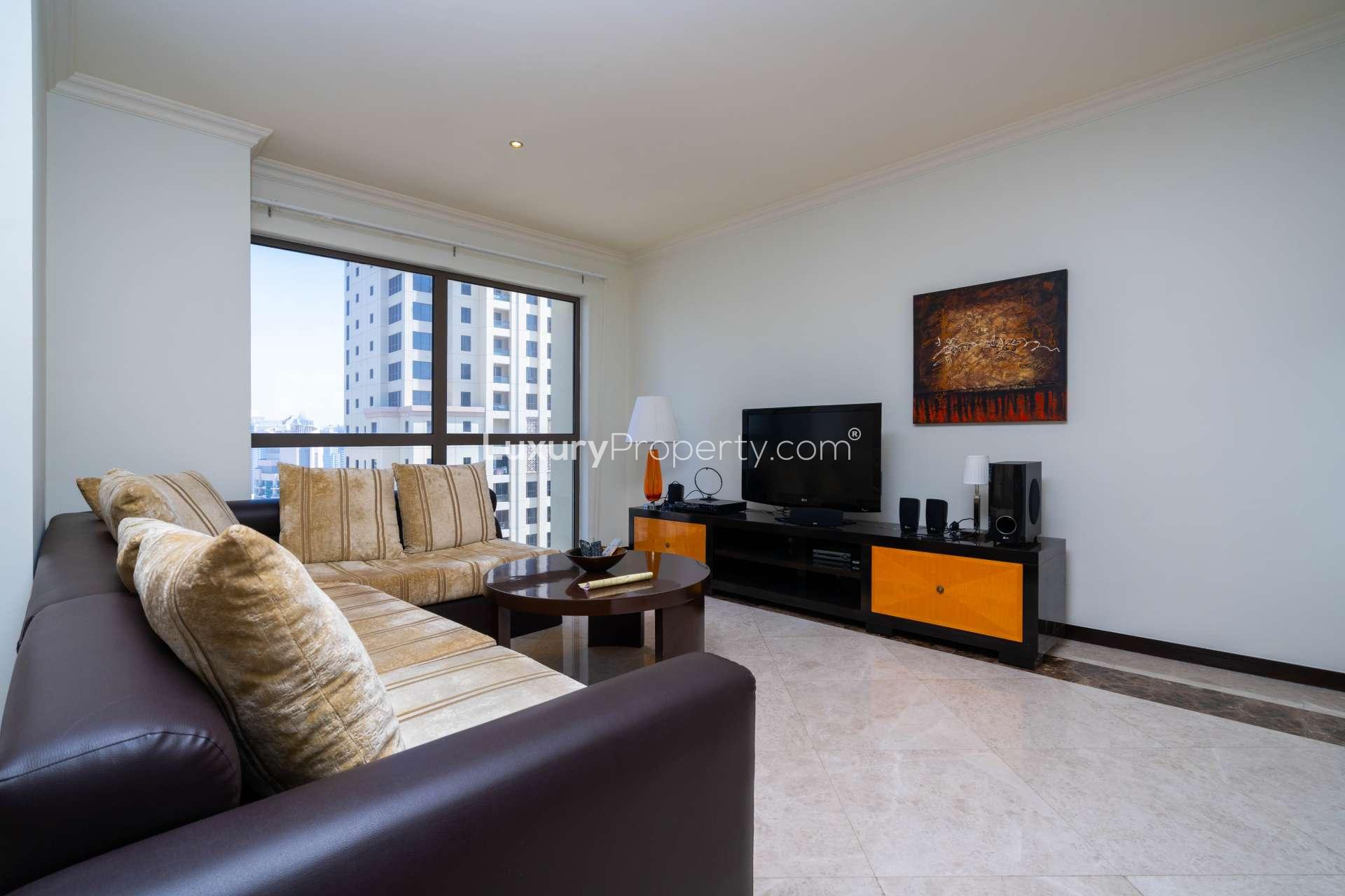 High floor apartment living room with marina views in Murjan 4, JBR for rent