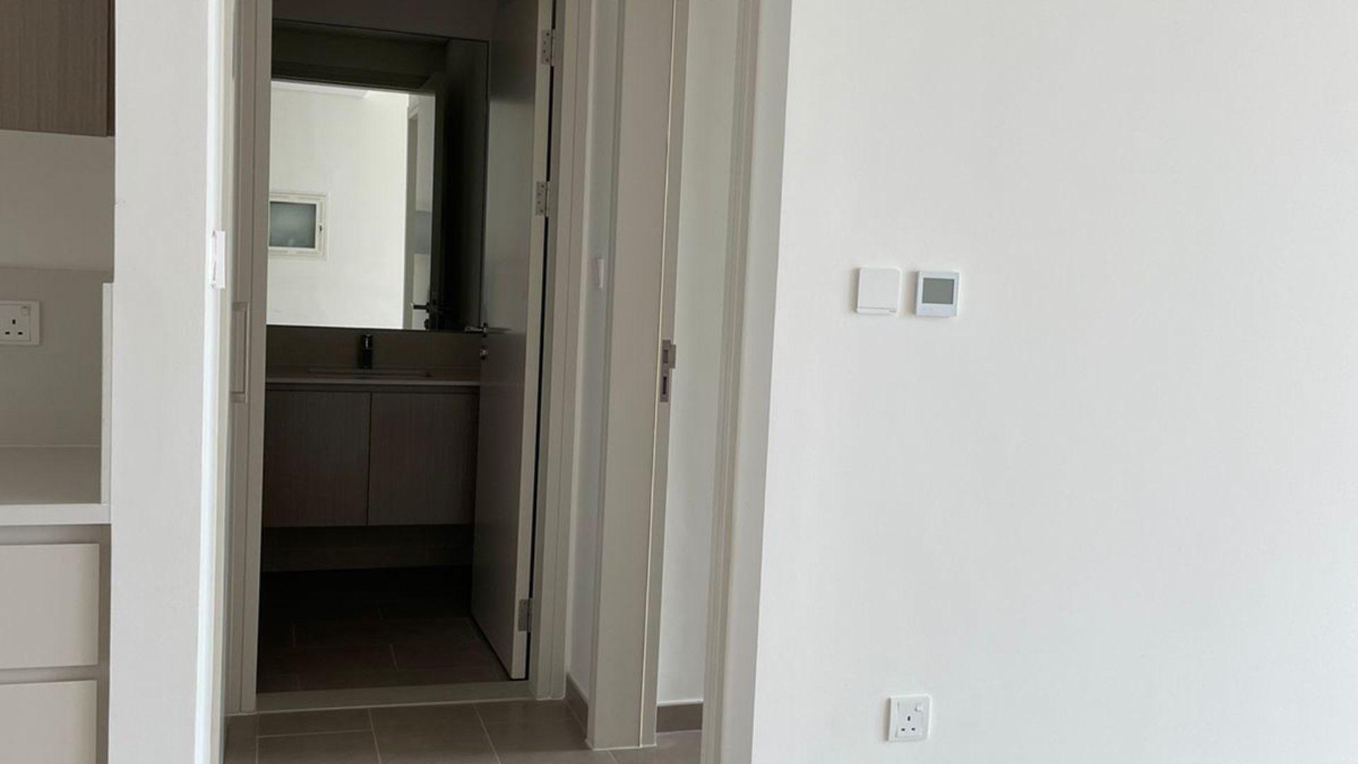 Modern kitchen area in 2-bedroom apartment, Park Heights 2, Dubai Hills Estate, for rent