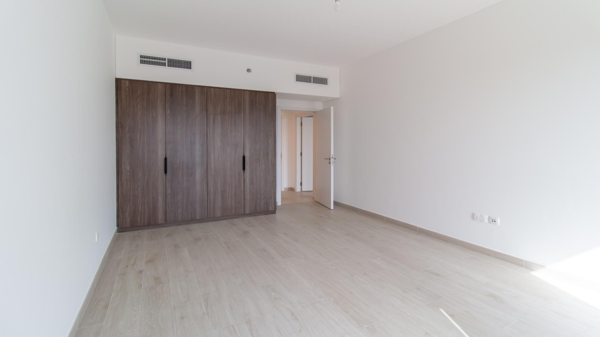 Luxurious bathroom in 2-bedroom apartment, Madinat Jumeirah Living, Dubai, featuring dual sinks and shower