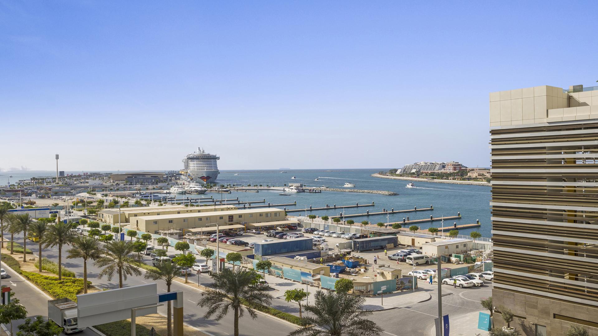 Balcony view of Dubai Harbour apartment for rent, Emaar Beachfront, with waterfront scenery