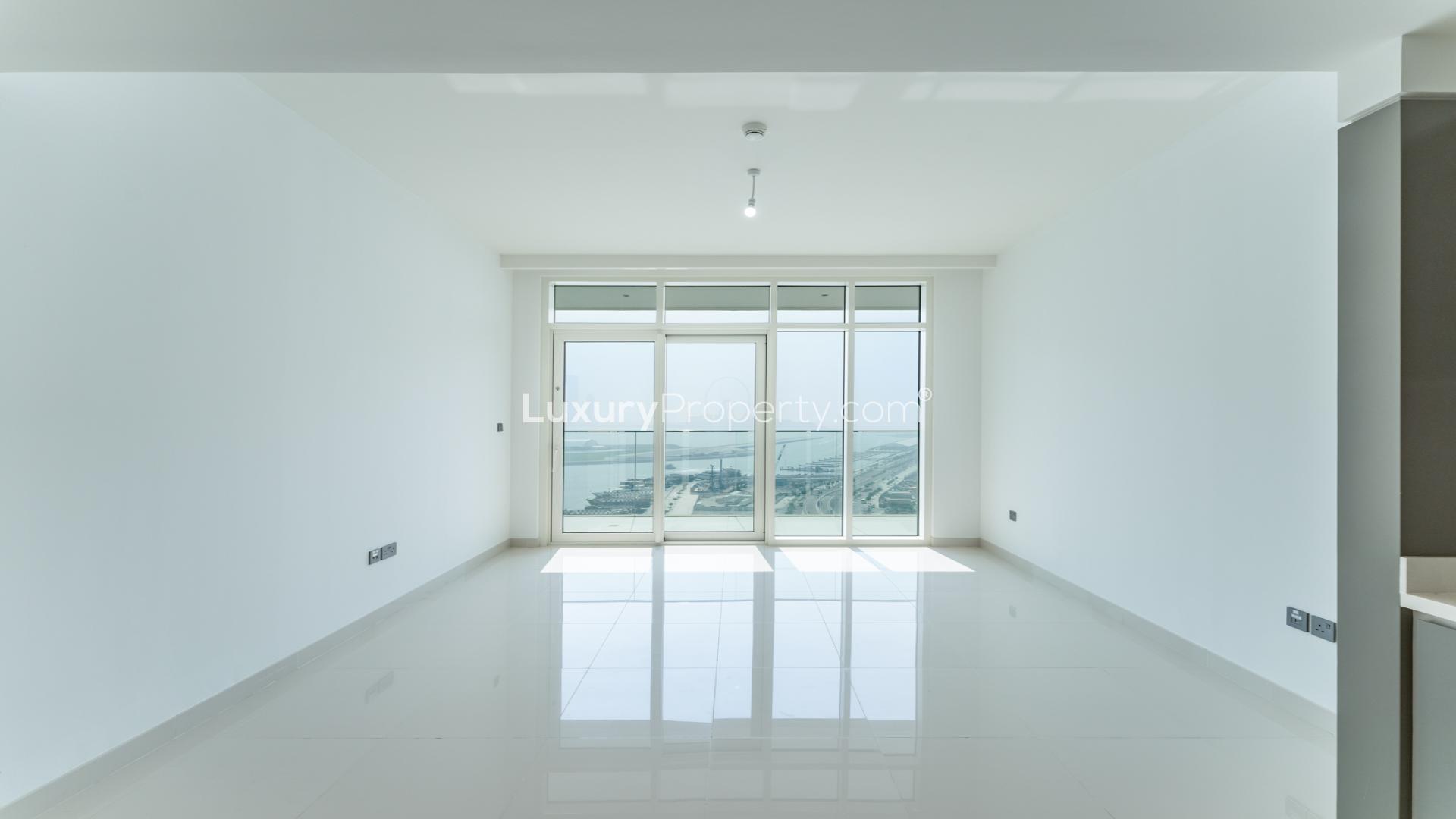 Breathtaking view from Emaar Beachfront apartment overlooking Dubai Harbour, Palm and Marina