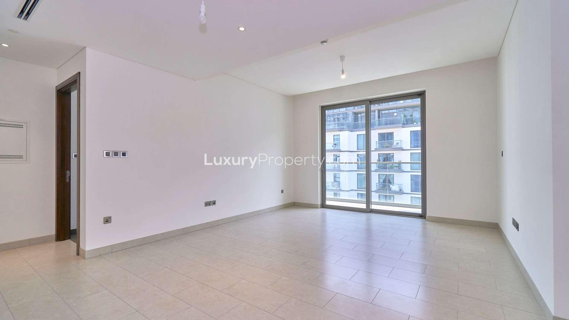 Aerial view of modern apartment complex with pool in Sobha Hartland, Mohammed Bin Rashid City