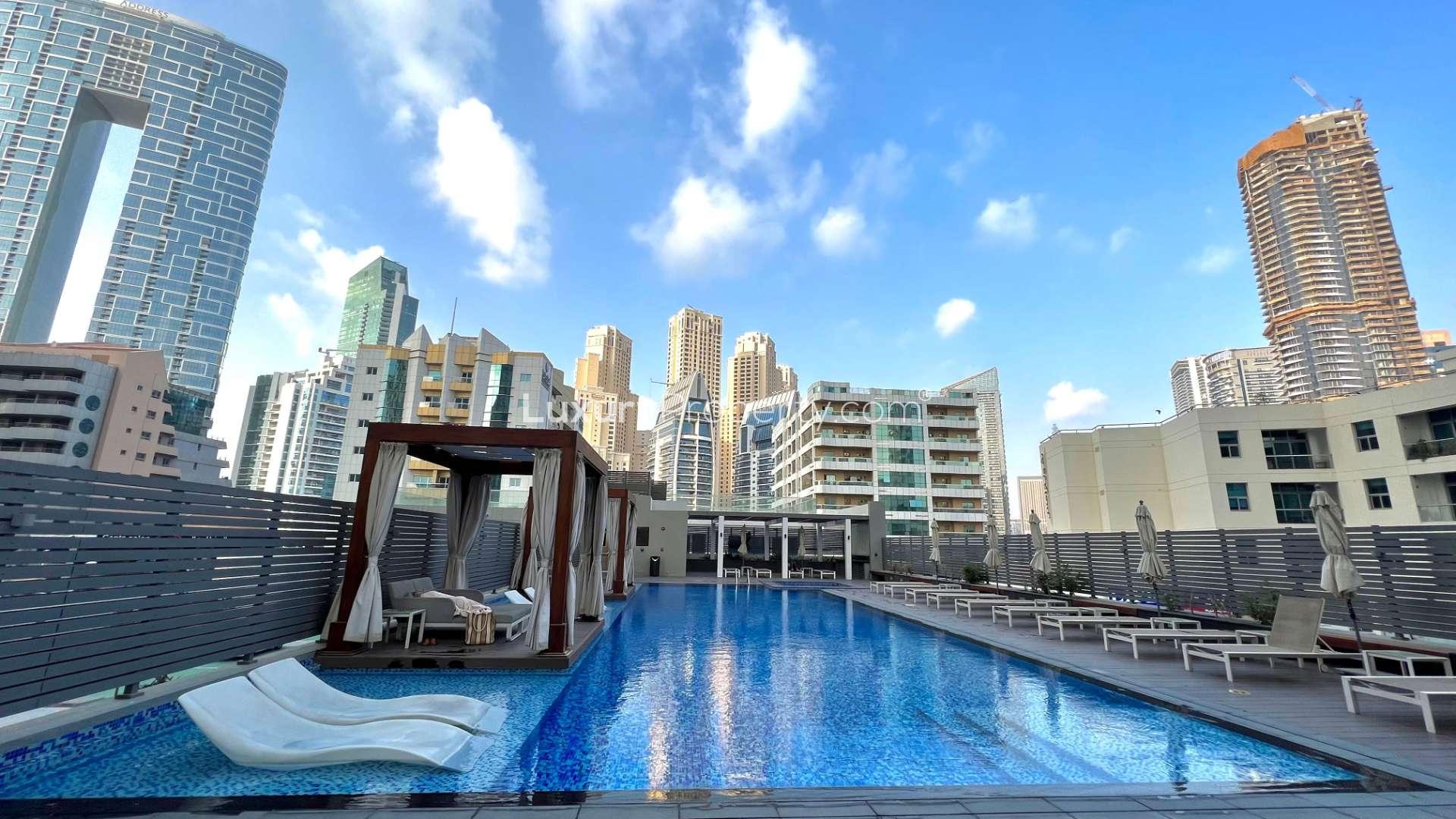 Modern kitchen in 2-bedroom waterfront apartment, Studio One, Dubai Marina