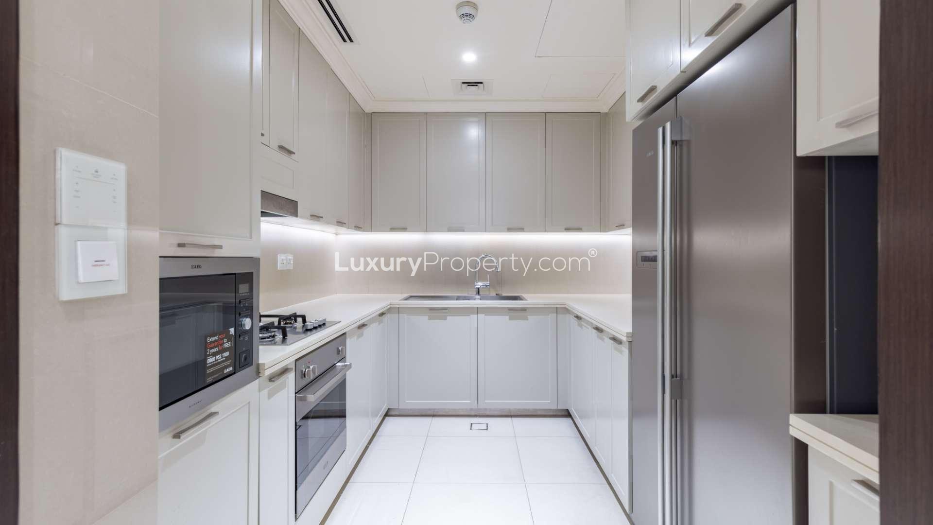 Modern bedroom in Downtown Dubai apartment with Burj Khalifa views, available for rent