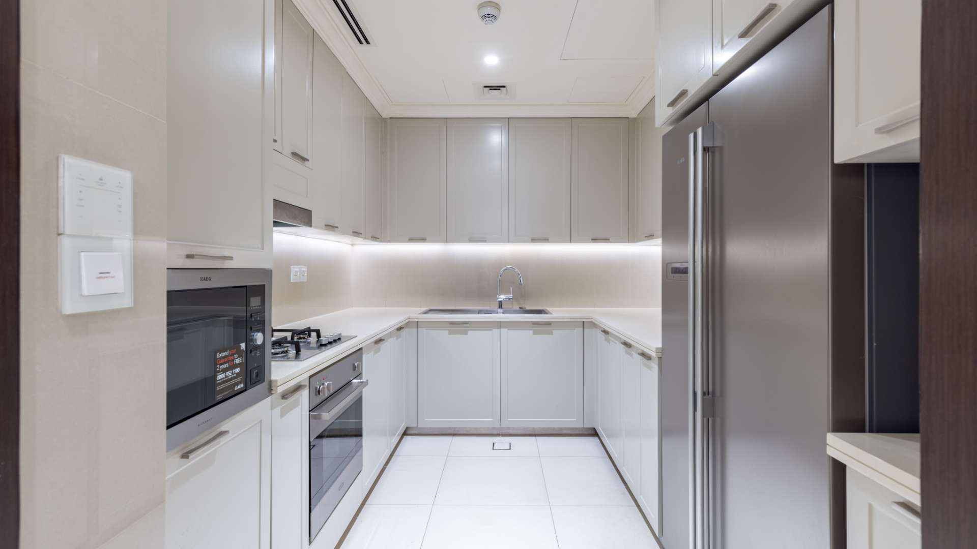 Modern bedroom in Downtown Dubai apartment with Burj Khalifa views, available for rent