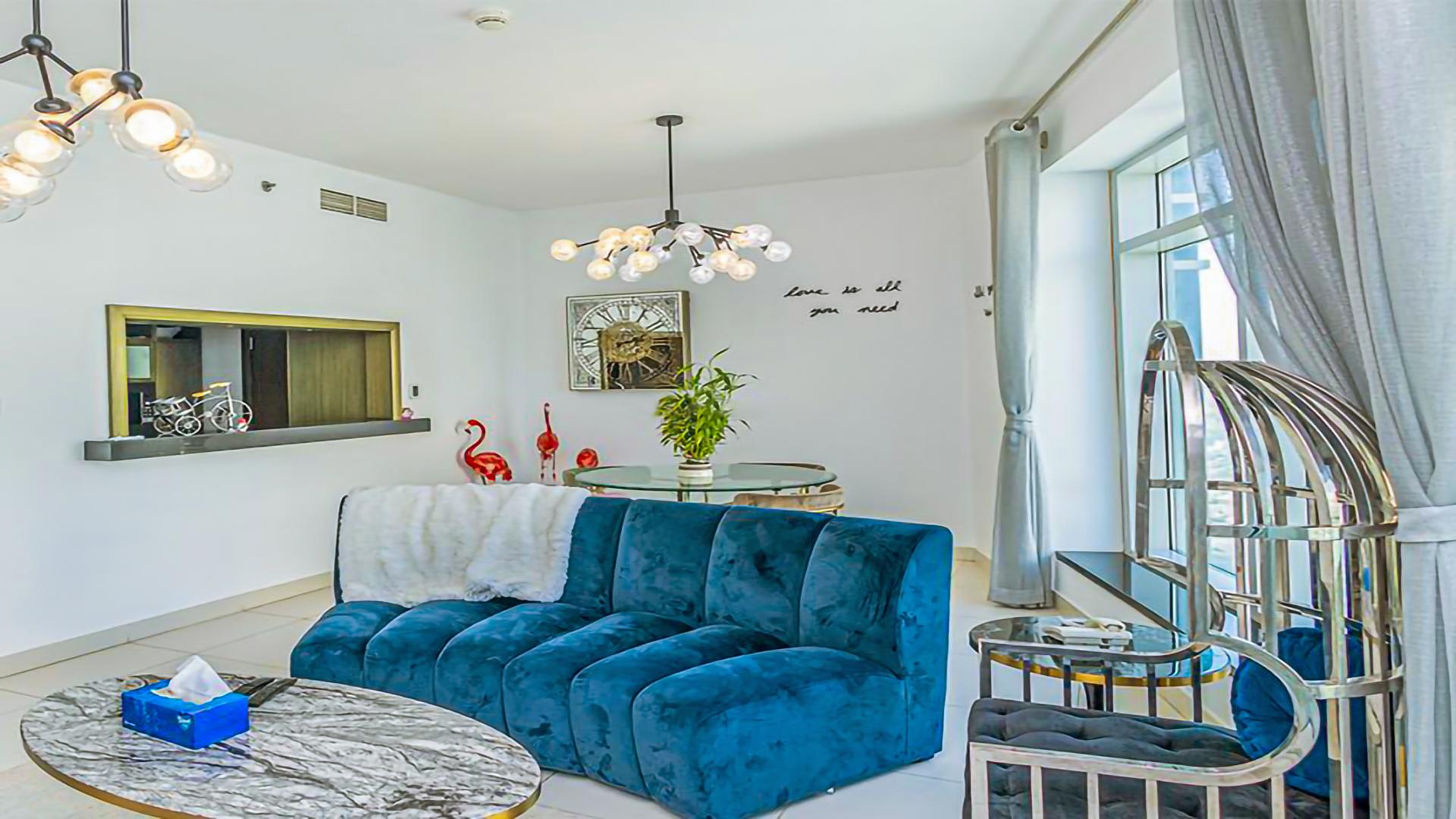 Stunning Downtown Dubai skyline view from The Lofts apartment for rent, LP15746