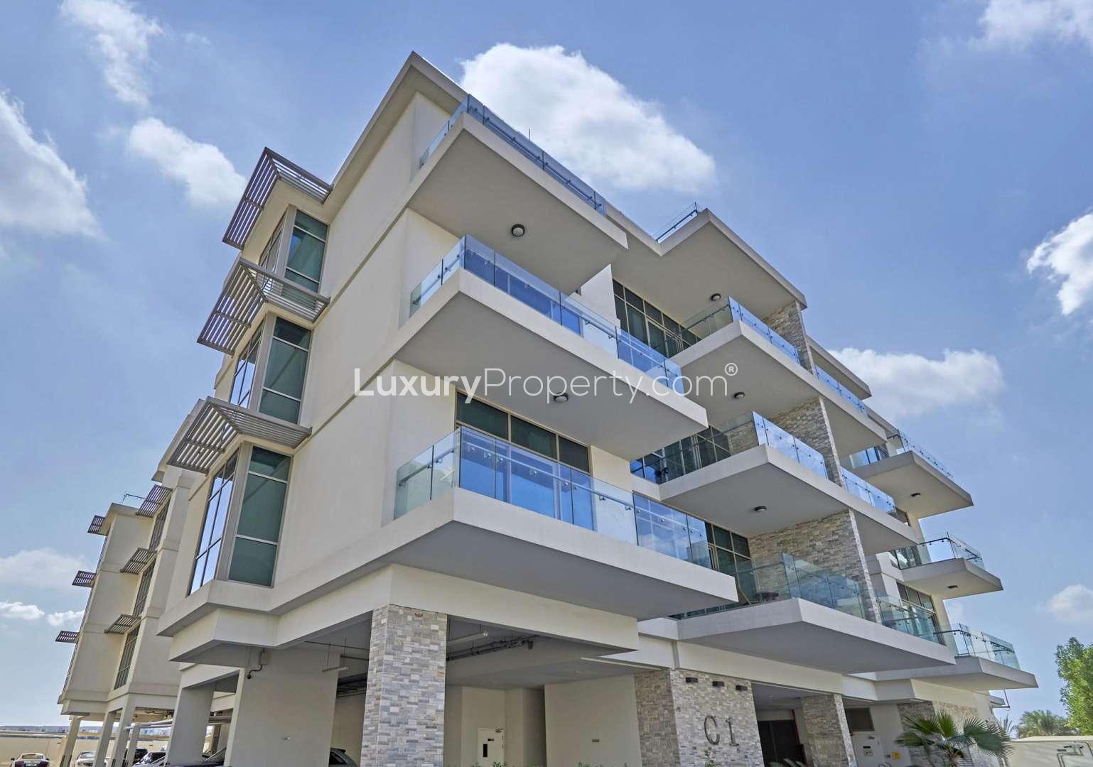 Bathroom entrance in elegant 2-bedroom apartment, The Polo Residence, Meydan City