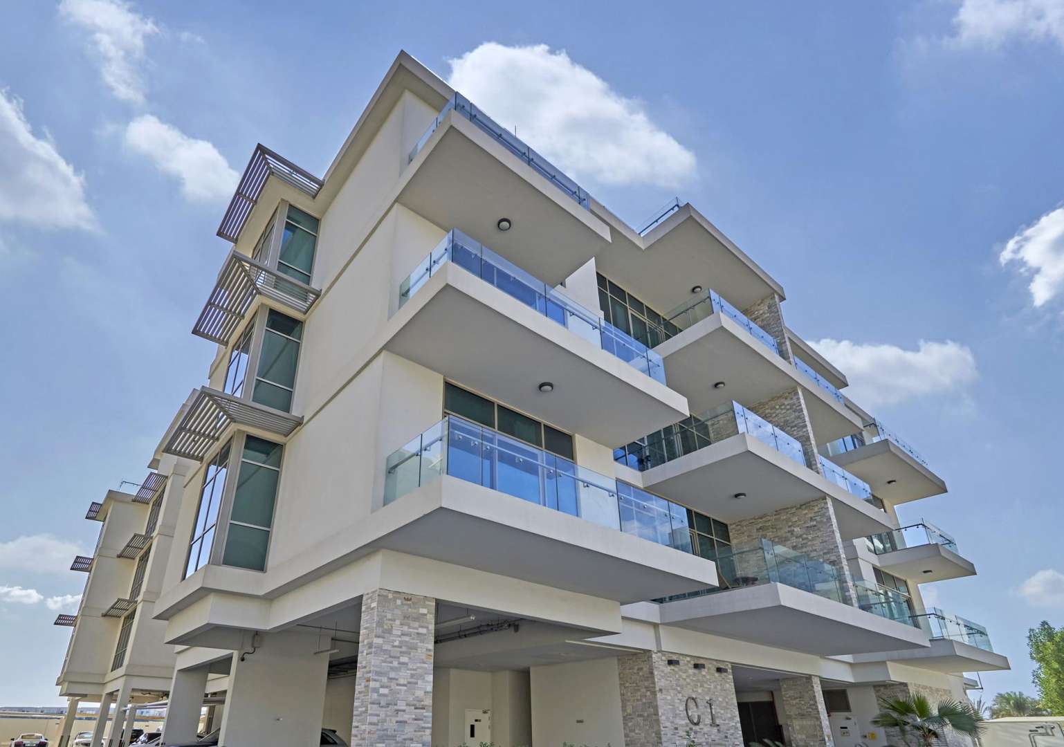 Bathroom entrance in elegant 2-bedroom apartment, The Polo Residence, Meydan City
