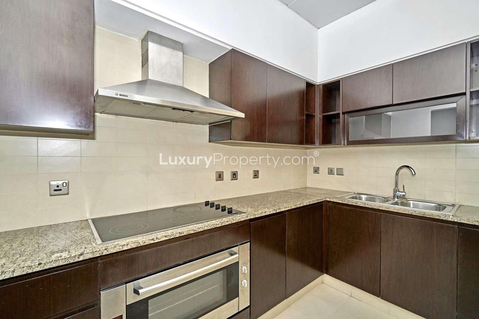 Spacious living area in two-bedroom apartment, Amber Tower, Tiara Residences, Palm Jumeirah