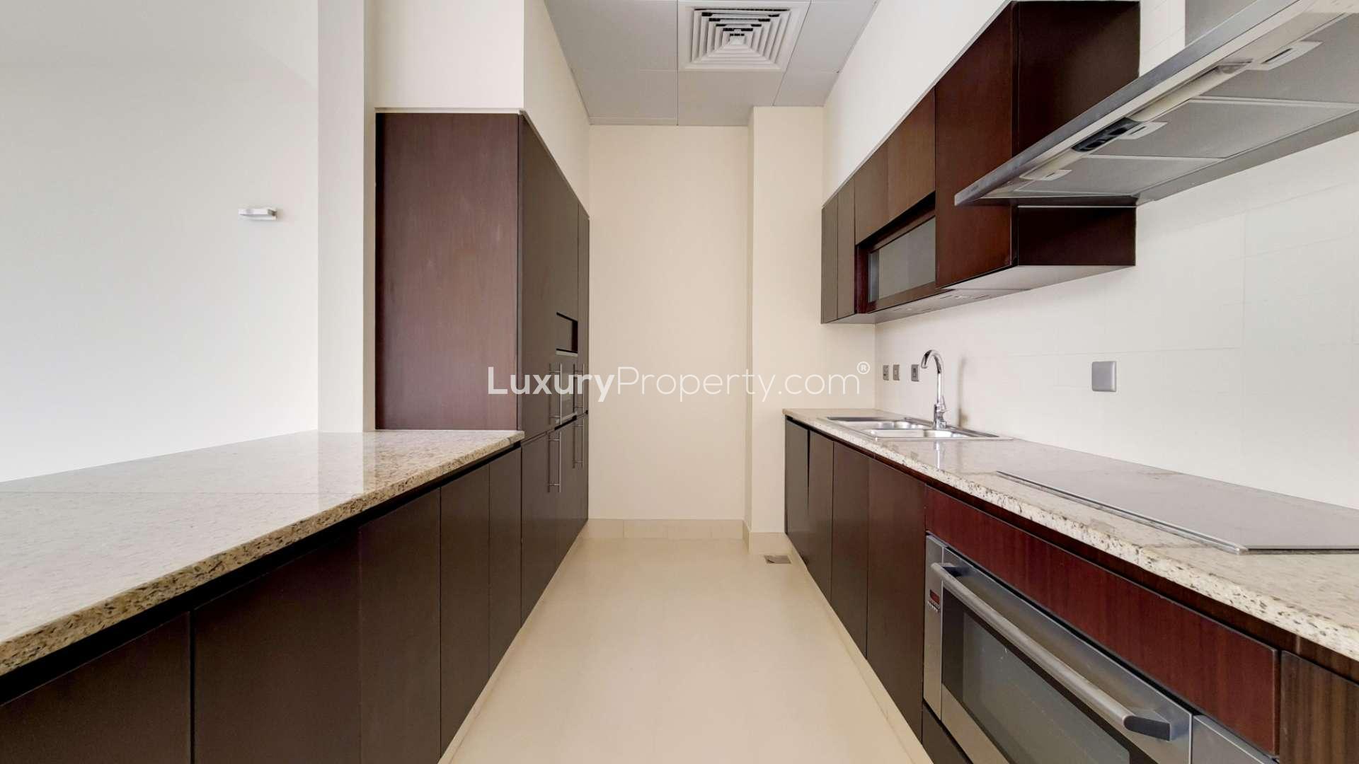 Spacious living area in Tiara Residences apartment, Palm Jumeirah, available for rent