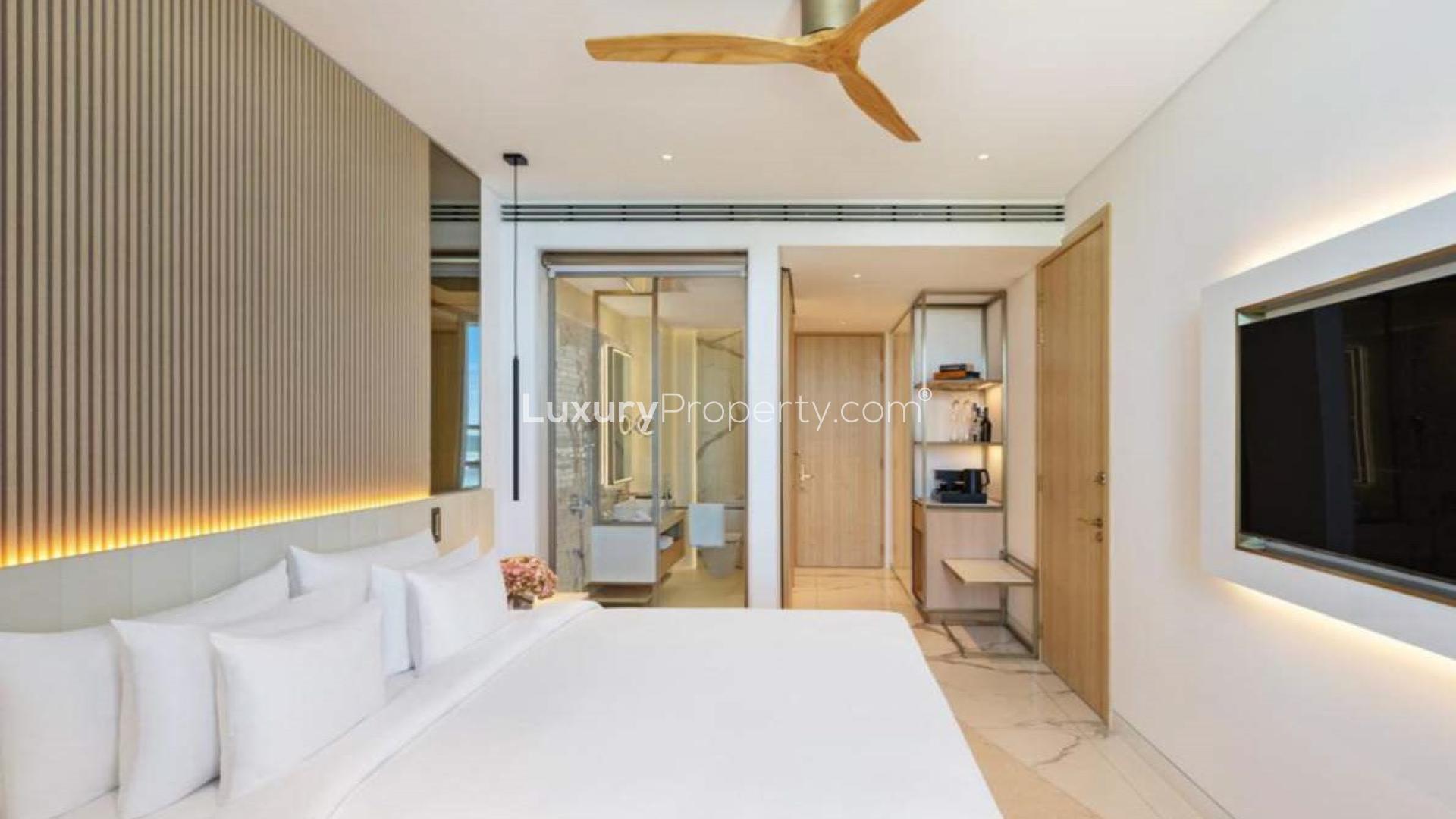 Sea view bedroom in Serenia Talpe Galle apartment, featuring modern decor and ocean panorama