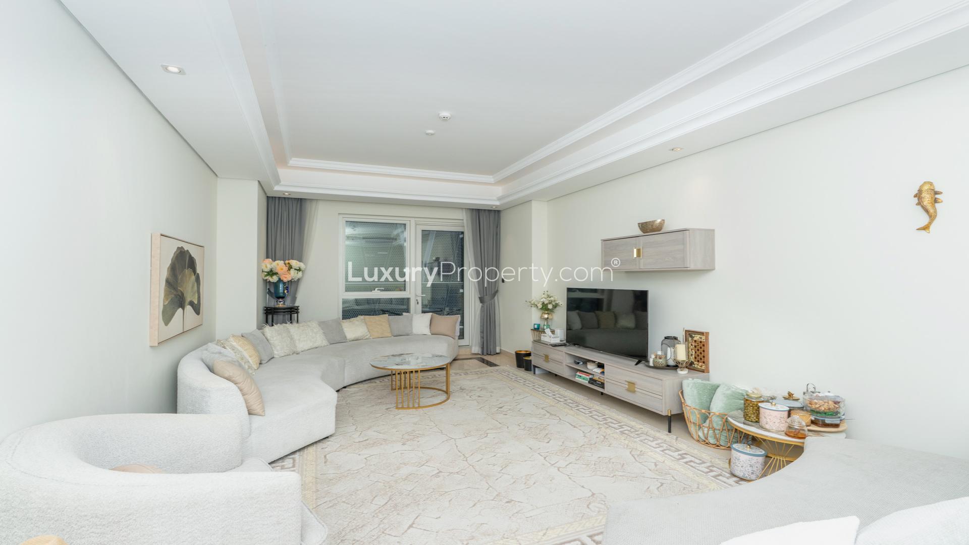 Luxurious living room in Mon Reve, Downtown Dubai apartment for sale, LP45404