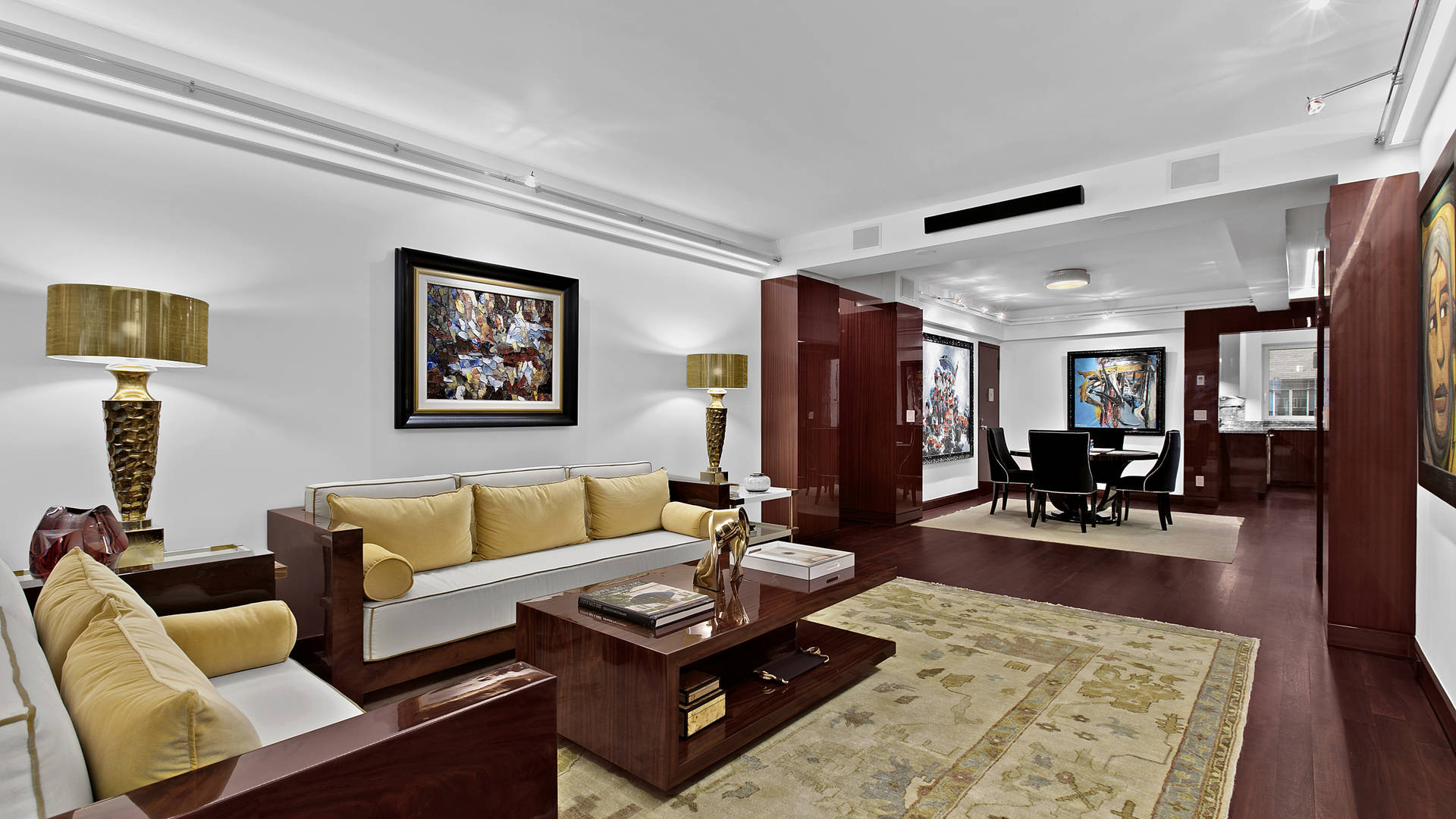 Luxury living room in 2-bedroom apartment, 880 Fifth Avenue, Manhattan, New York
