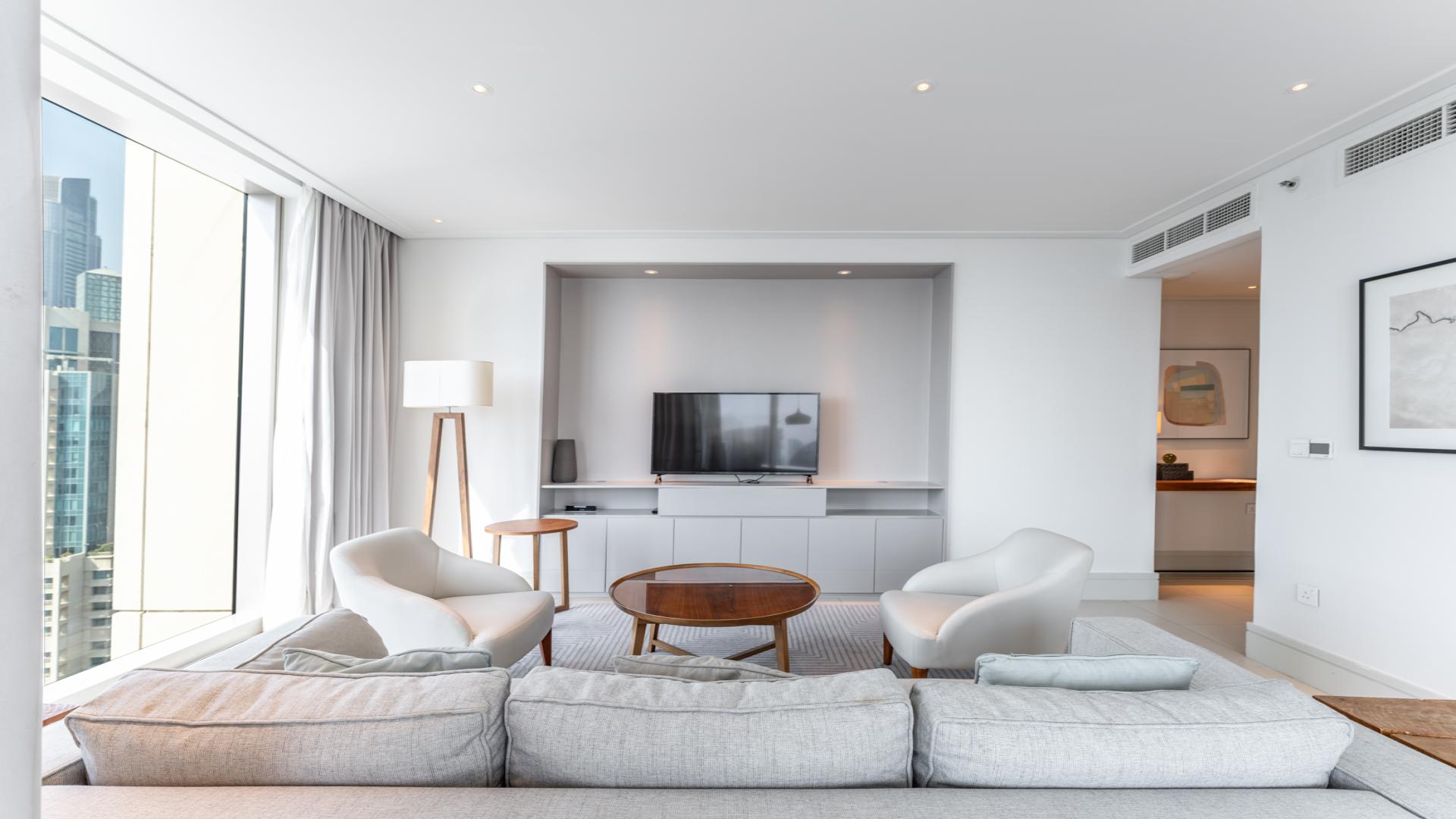 Modern kitchen with city views in Vida Residence, Downtown Dubai, luxury 2-bedroom apartment