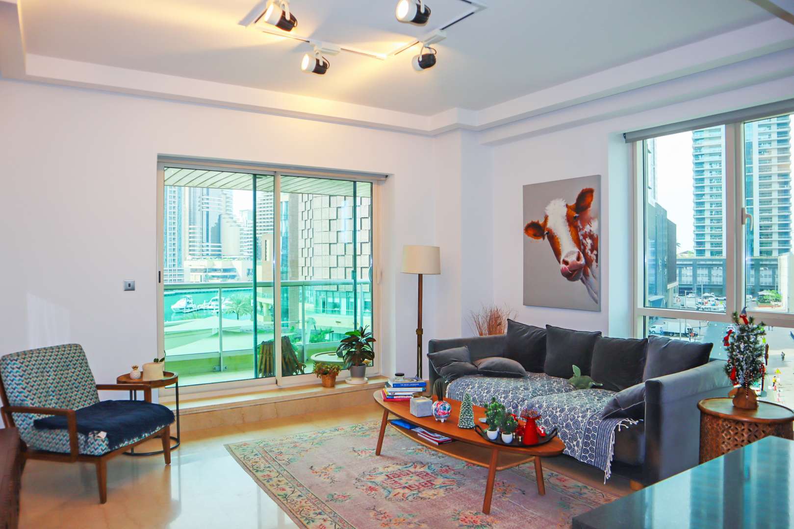 Modern bathroom in upgraded two-bedroom apartment, Emaar 6 Towers, Dubai Marina