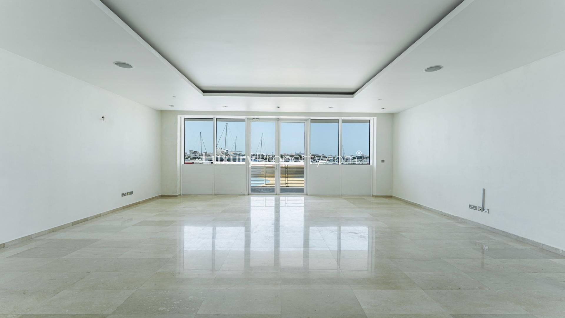 Contemporary beachfront apartment terrace with sea view in Oceana, Palm Jumeirah for sale