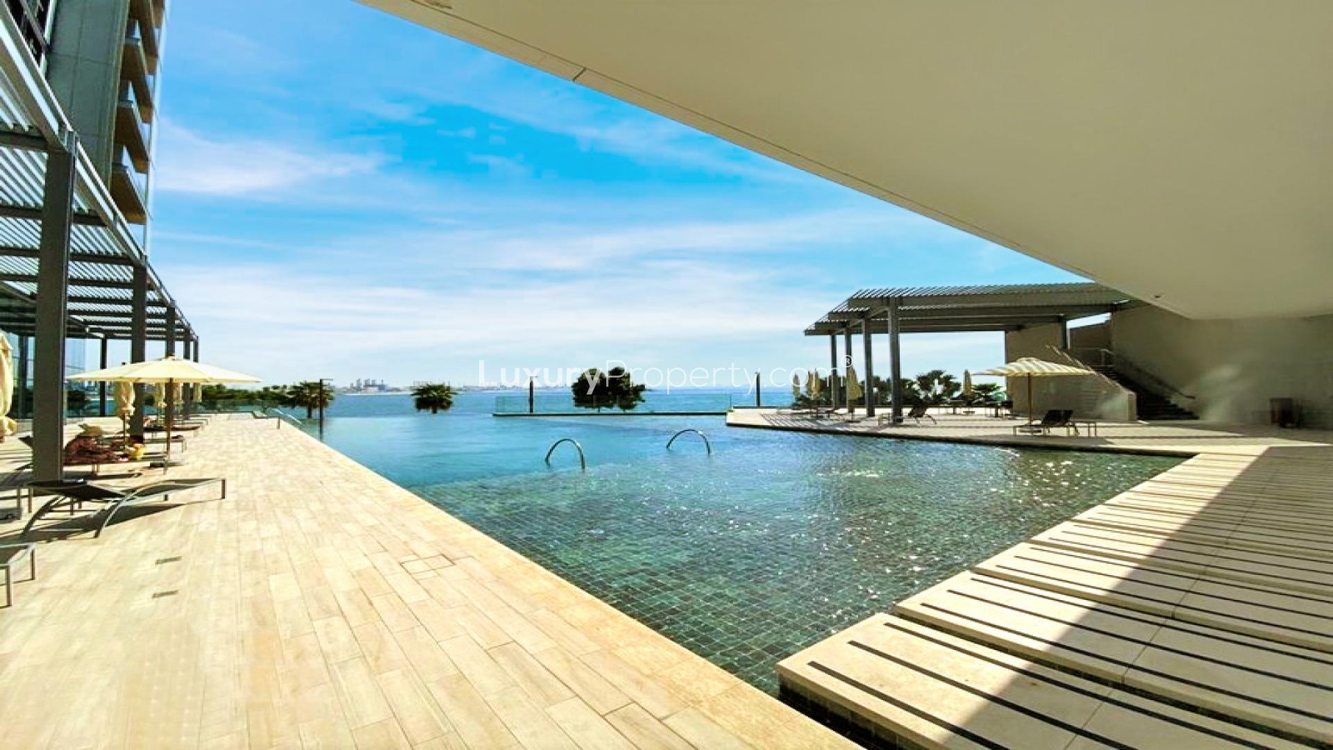 View of Ain Dubai and skyline from Bluewaters Residences apartment for sale