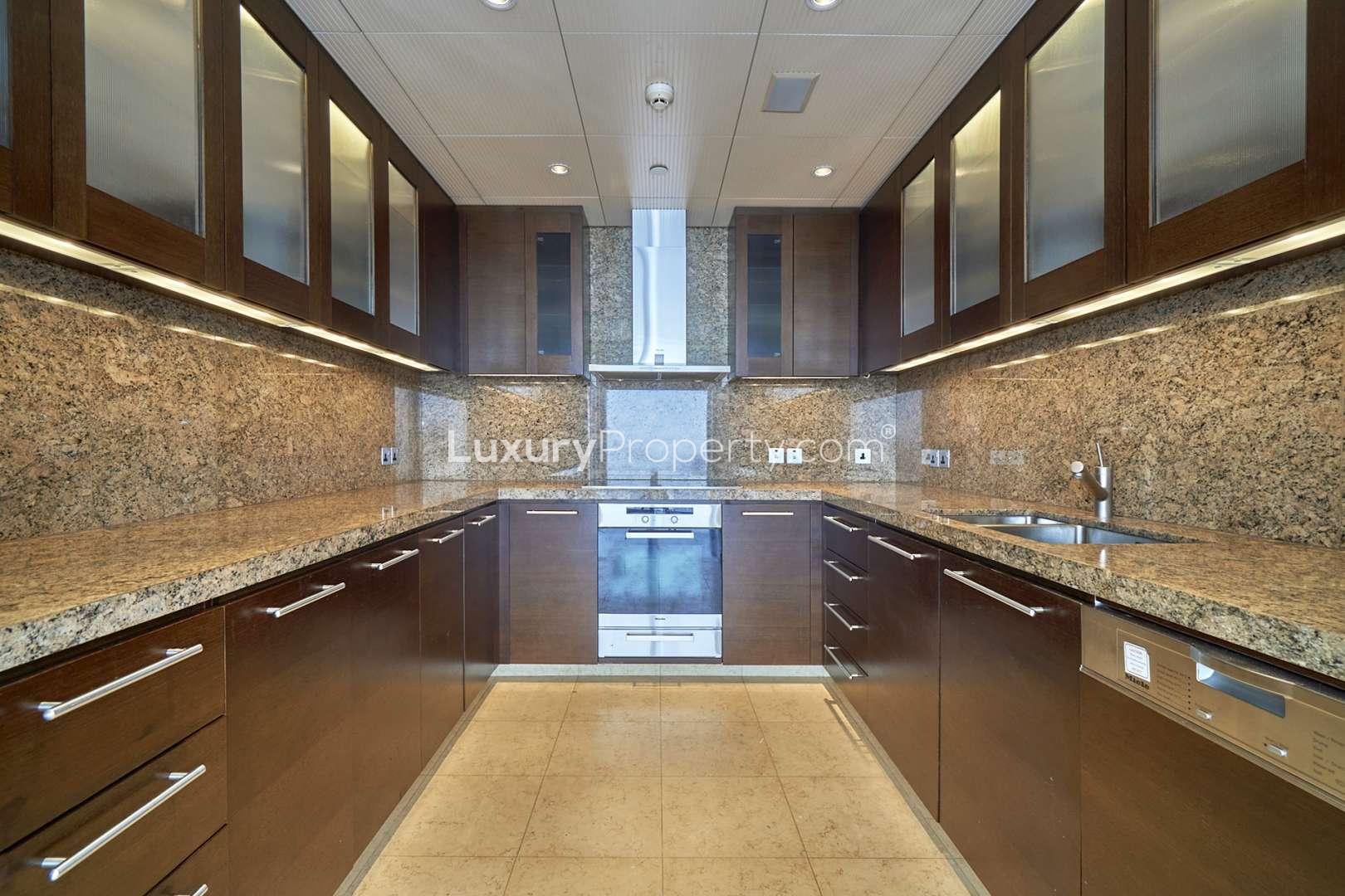 High-floor apartment with panoramic city views in Burj Khalifa, Downtown Dubai