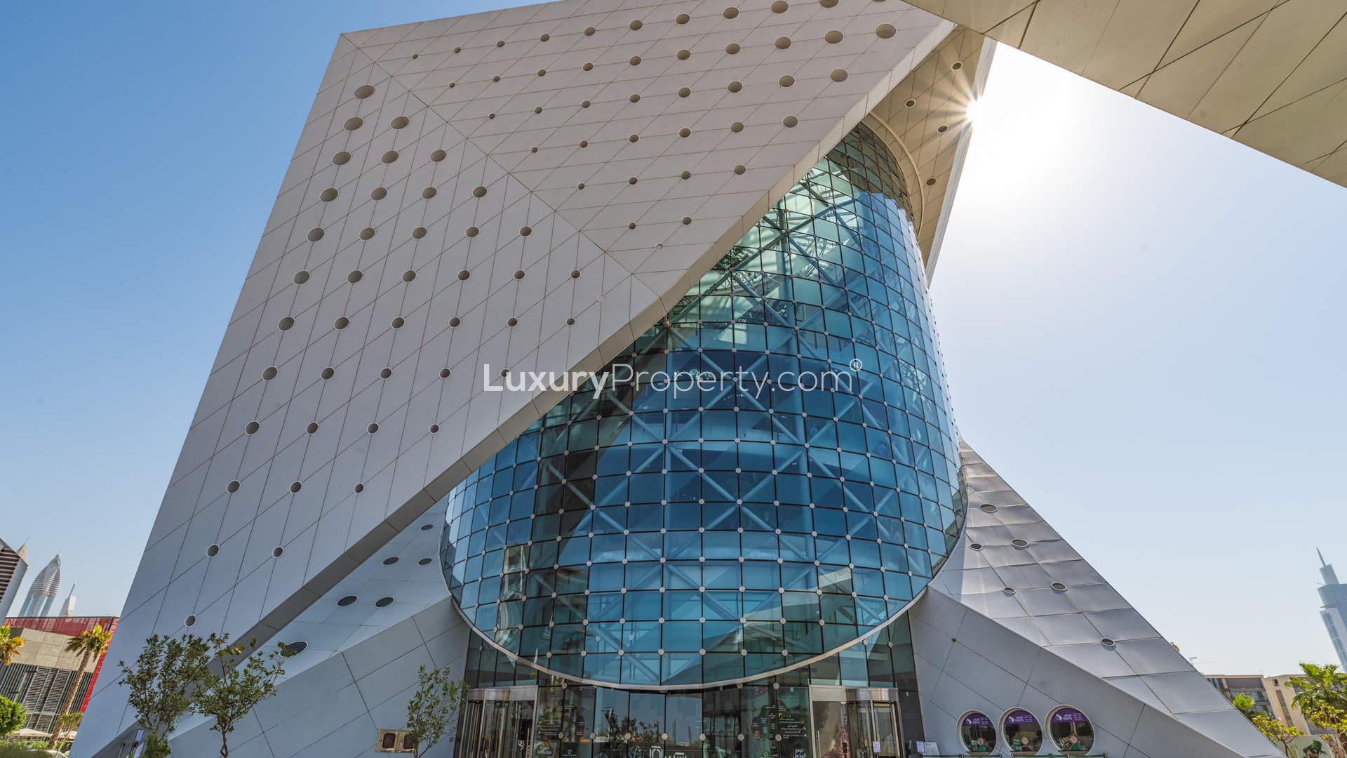 City Walk Jumeirah Building 1 pedestrian street with outdoor seating and shops