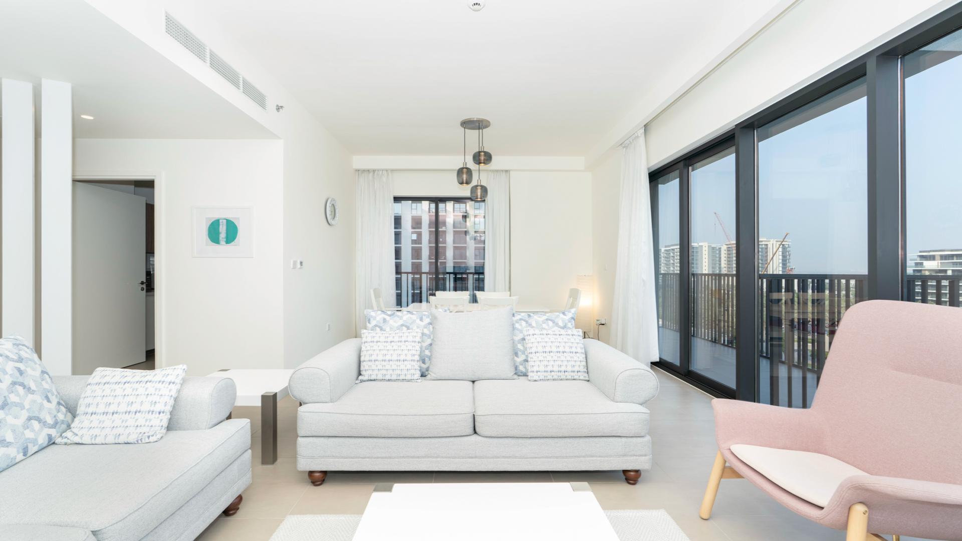 Modern living room in Dubai Hills Estate apartment with balcony view, LP46020 for sale