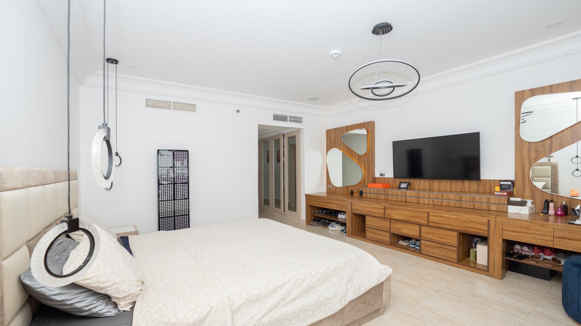 Modern kitchen in a two-bedroom sea view apartment at Maurya Residences, Palm Jumeirah