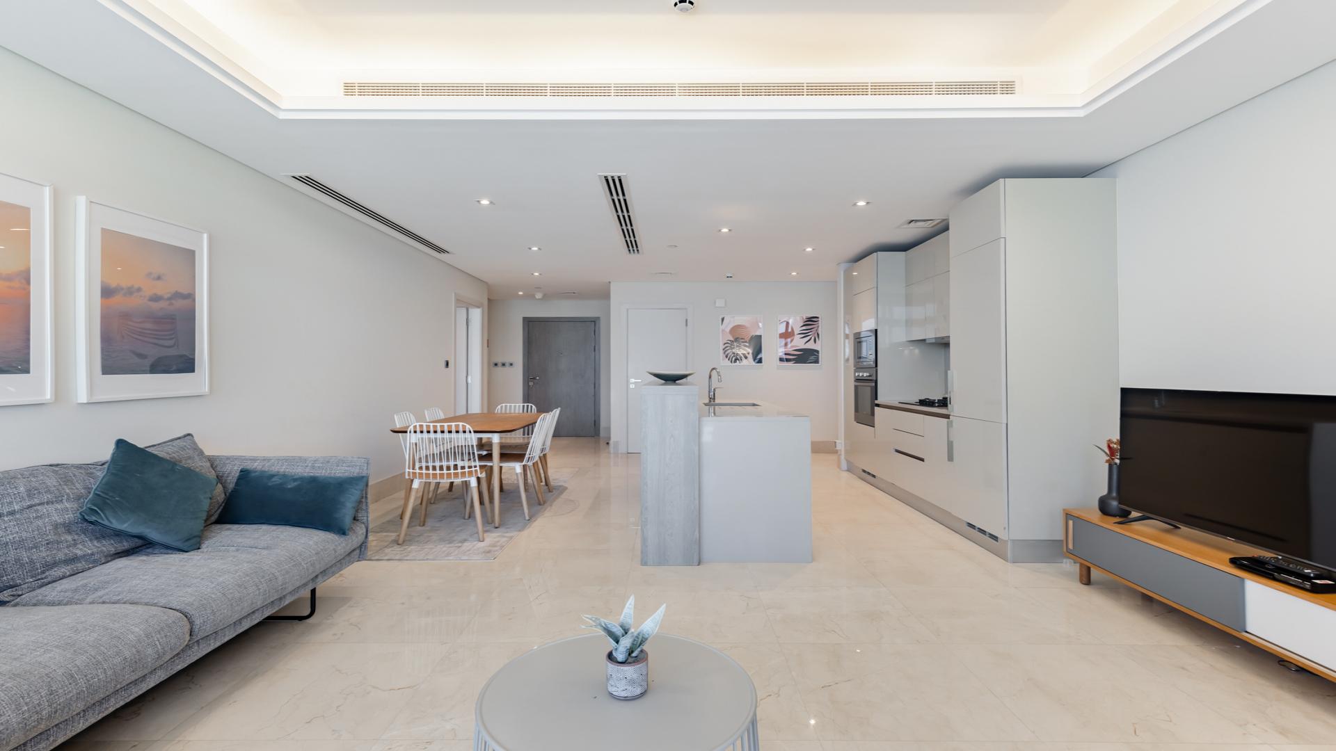 High-floor apartment with sea and Atlantis views at Palm Jumeirah, The Crescent, for sale