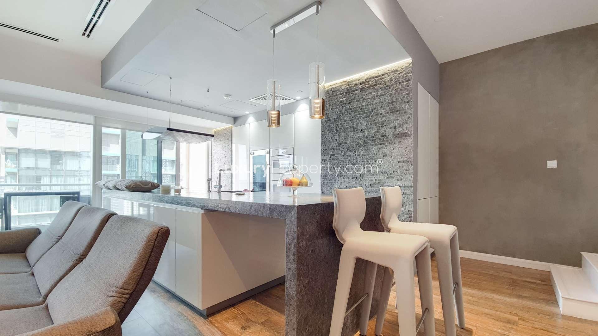 Fully renovated duplex living area with modern decor in Marina Heights, Dubai Marina