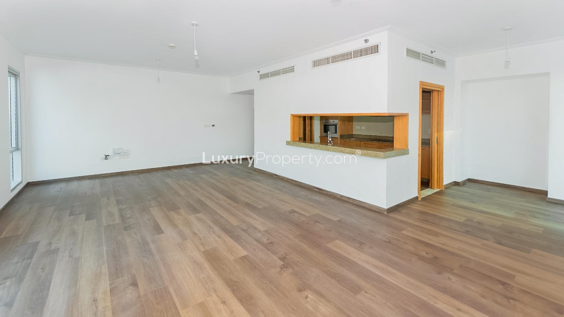 Upgraded kitchen in 2-bedroom Marina Promenade apartment, Dubai Marina, for sale