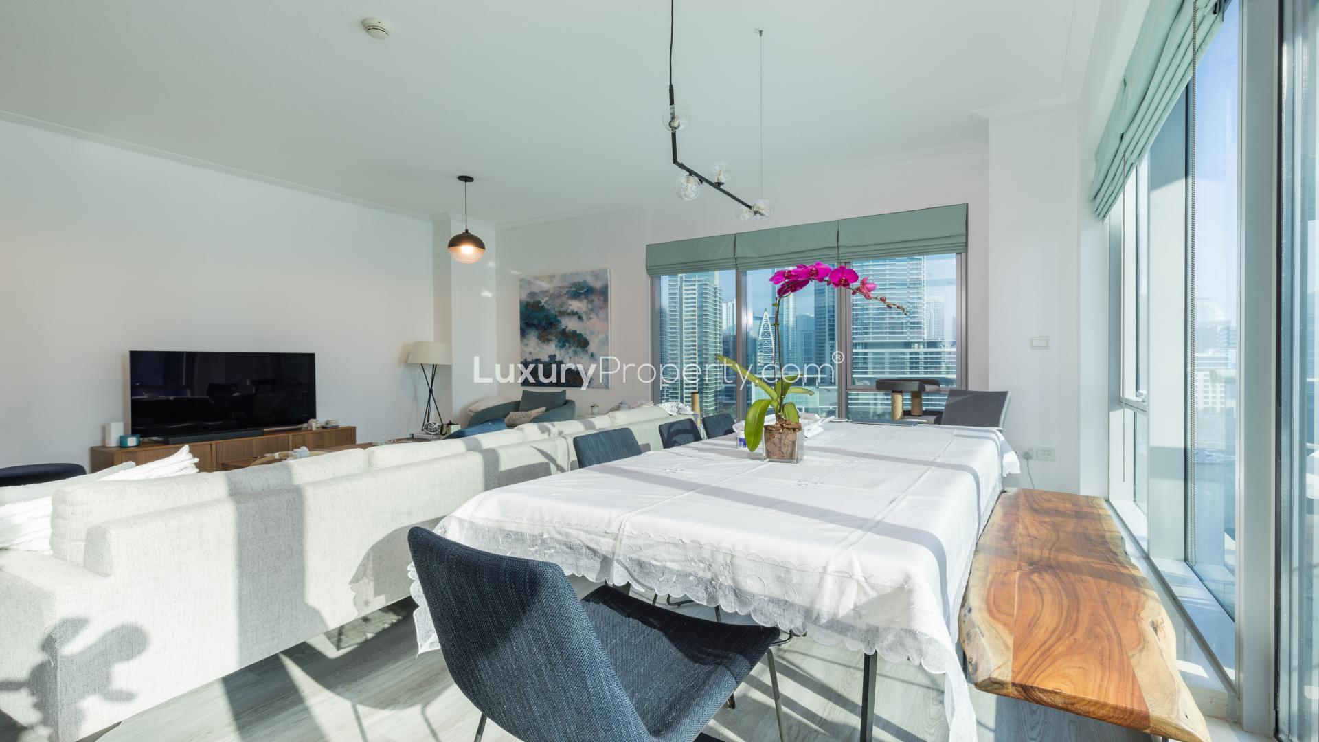 Modern 2-bedroom apartment with stunning marina views in Dubai Marina, Marina Promenade