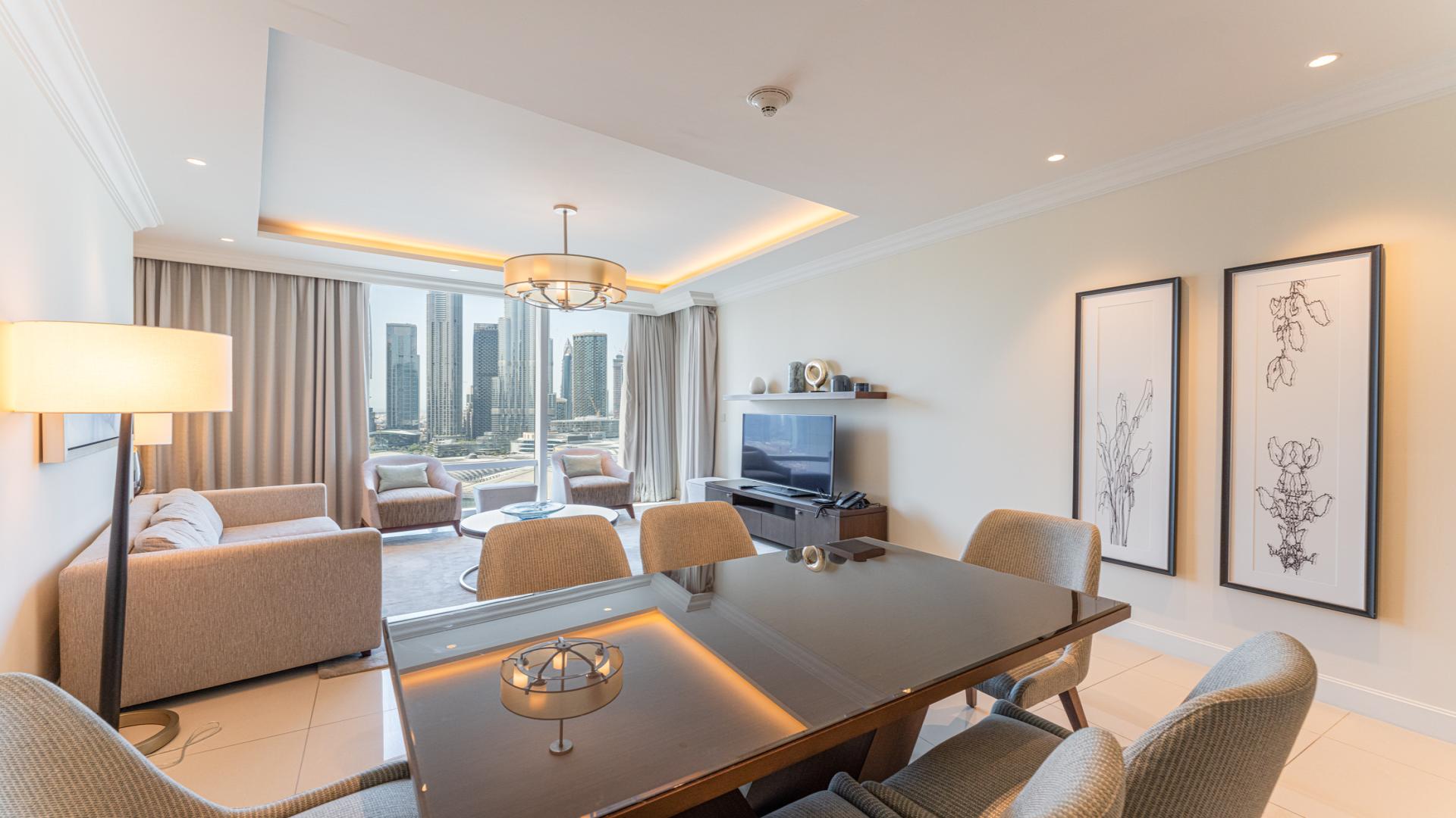 Vacant 2-bedroom apartment with city views, modern interior in Downtown Dubai's Fountain Views