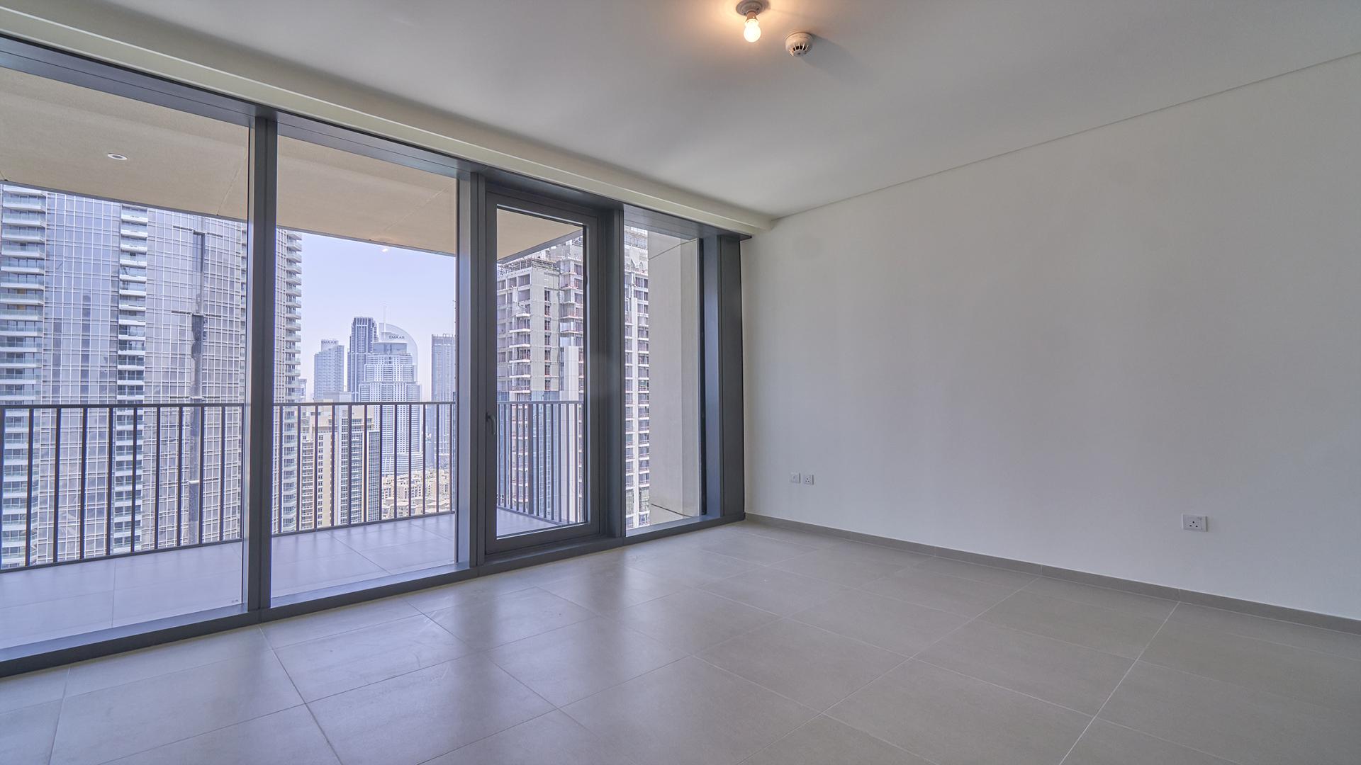 Balcony view of Downtown Dubai skyline from BLVD Heights apartment for sale