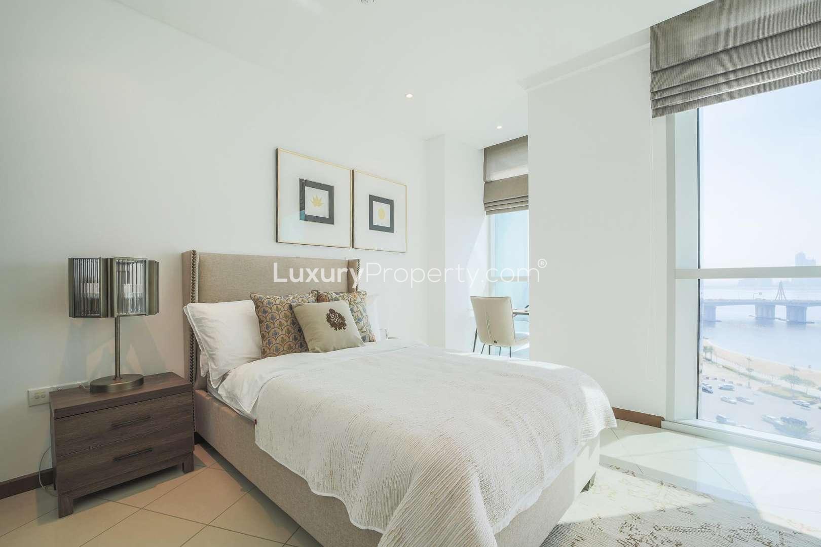 Bright living area with panoramic city views in Marsa Plaza, Dubai Festival City apartment
