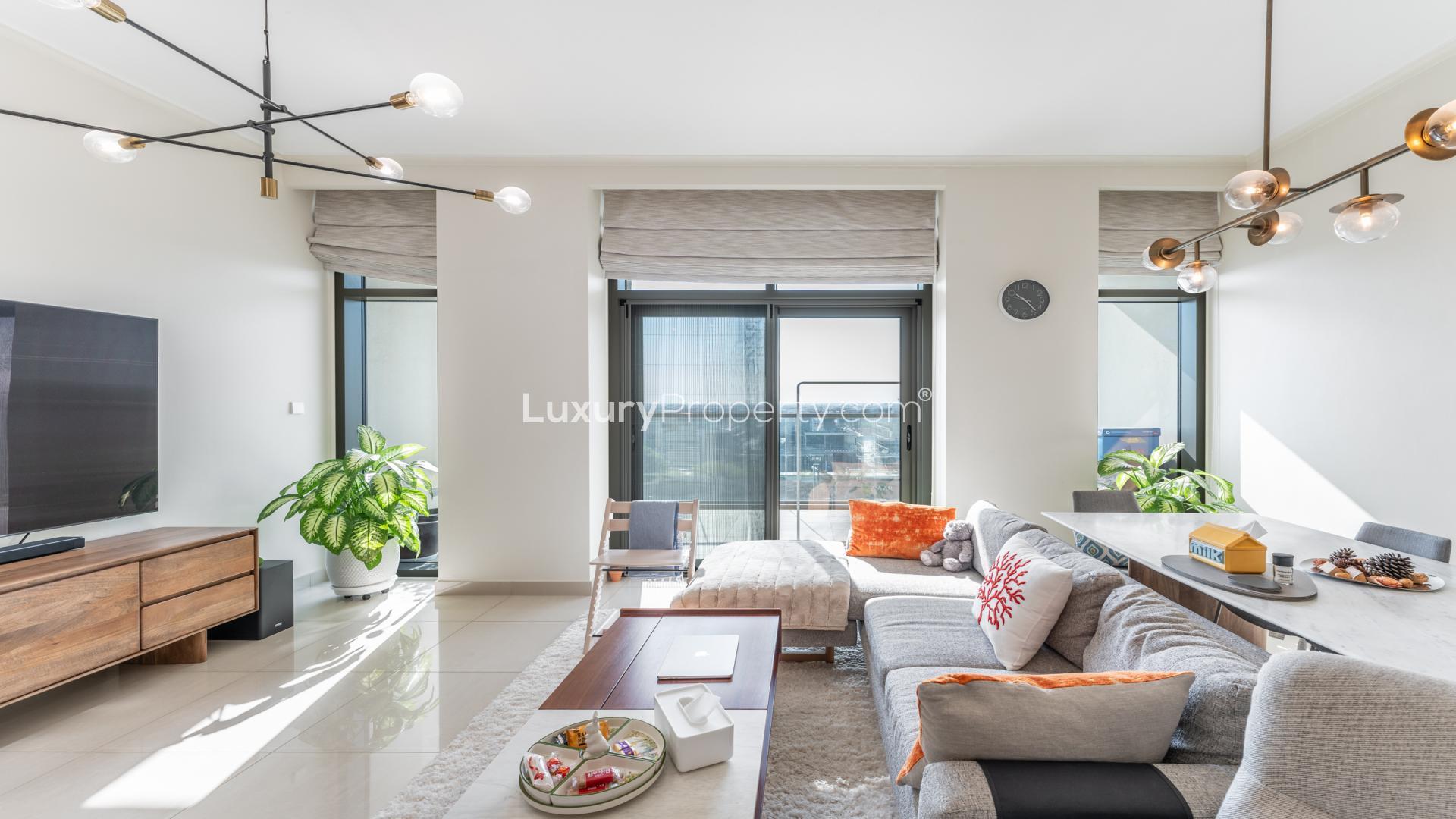 Modern open-plan living area in 3-bedroom townhouse, Park Heights, Dubai Hills Estate