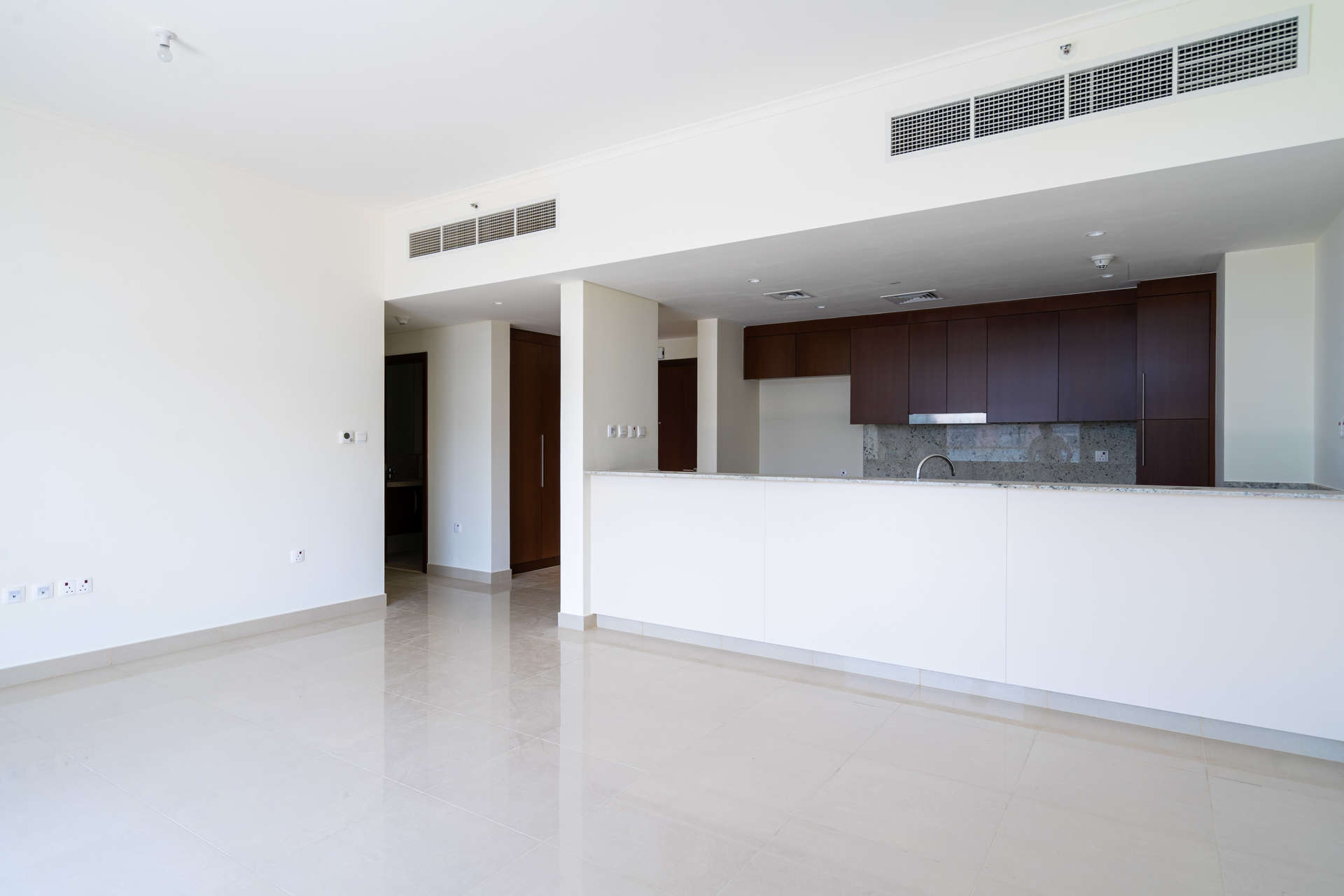 Low-floor apartment kitchen and living area in Park Heights, Dubai Hills Estate