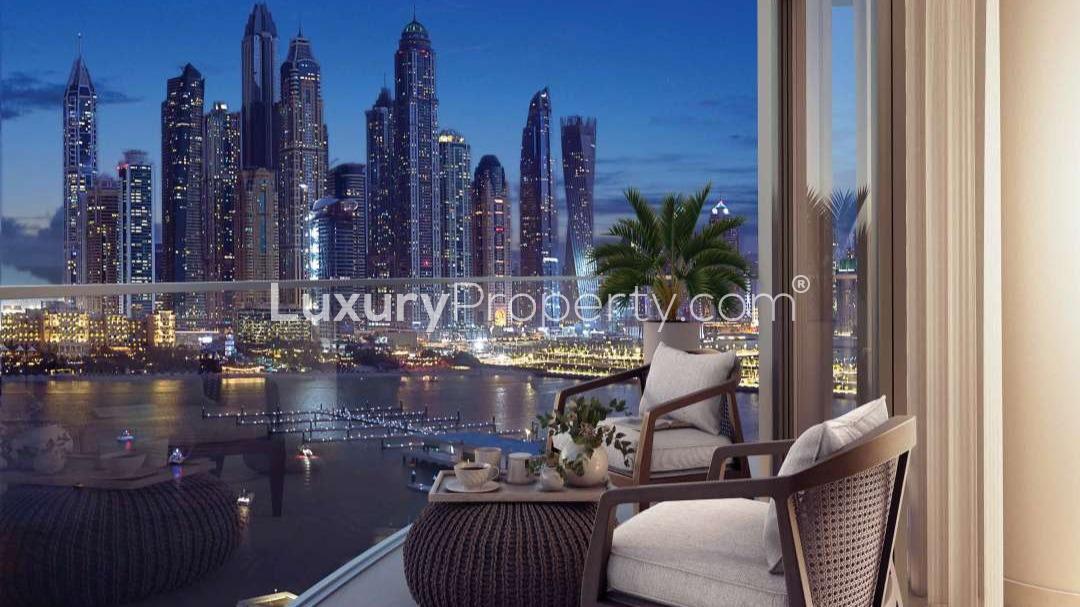 Beachfront luxury apartment at Emaar Beachfront, Dubai Harbour, with scenic views and beach access