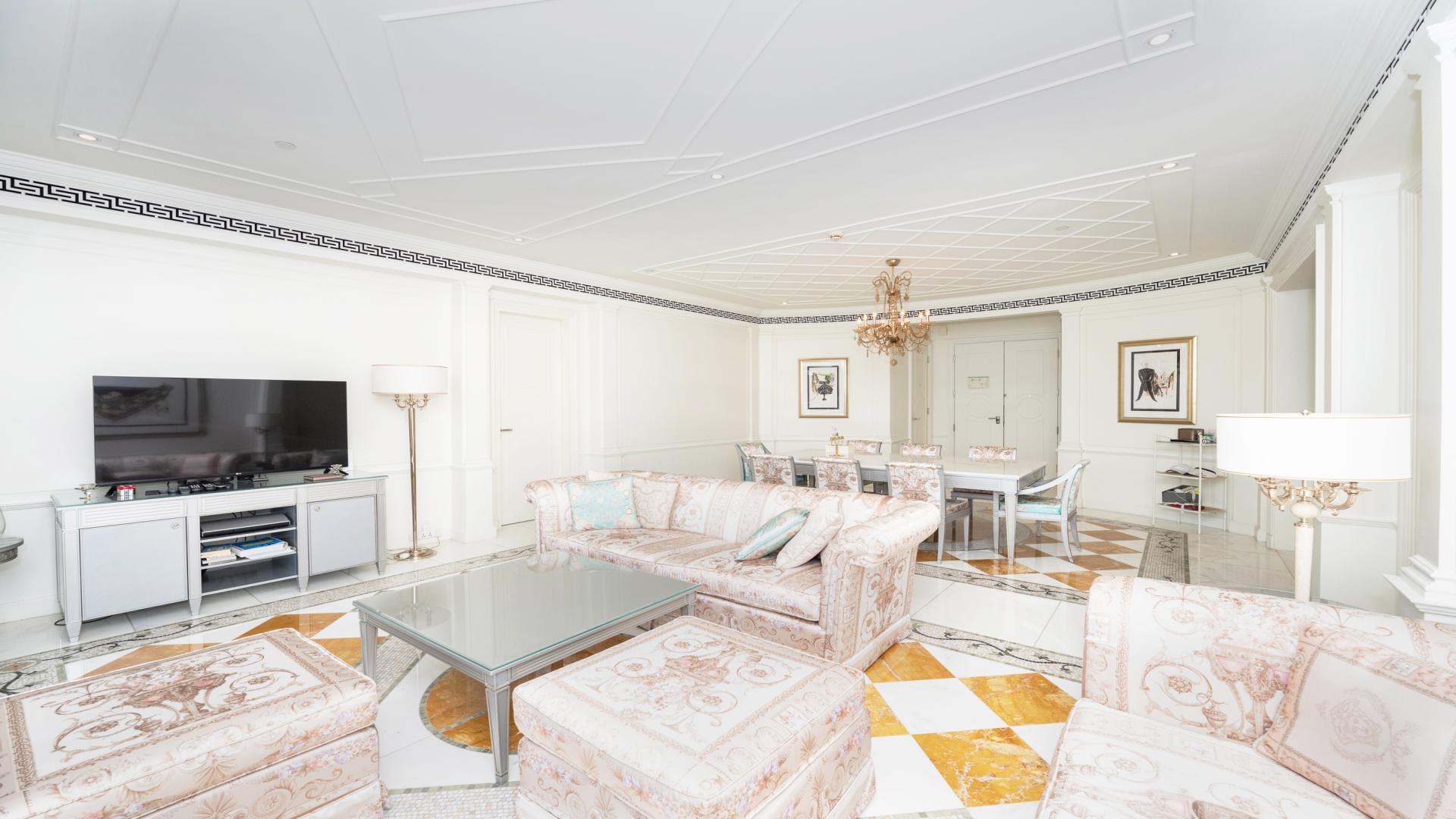 N/A,Luxurious Versace-designed living room in 2-bedroom apartment, Palazzo Versace, Culture Village